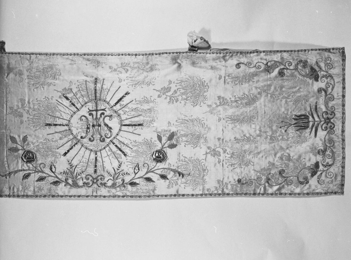 velo omerale - manifattura senese, manifattura italiana (metà sec. XX)