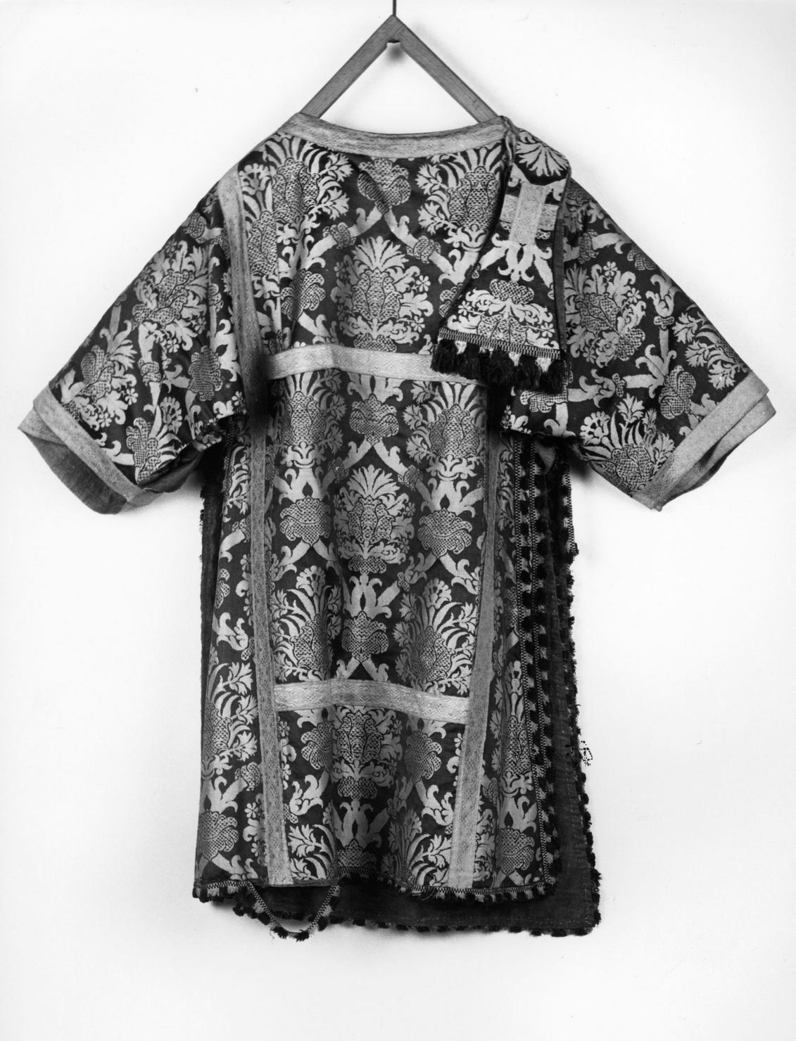 tunicella, serie - manifattura italiana (seconda metà sec. XVII)