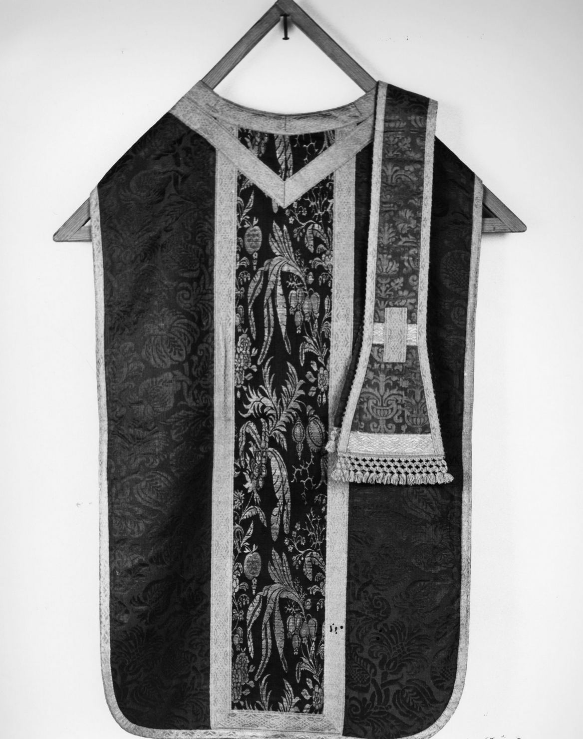 pianeta - manifattura italiana (secondo quarto sec. XVII)