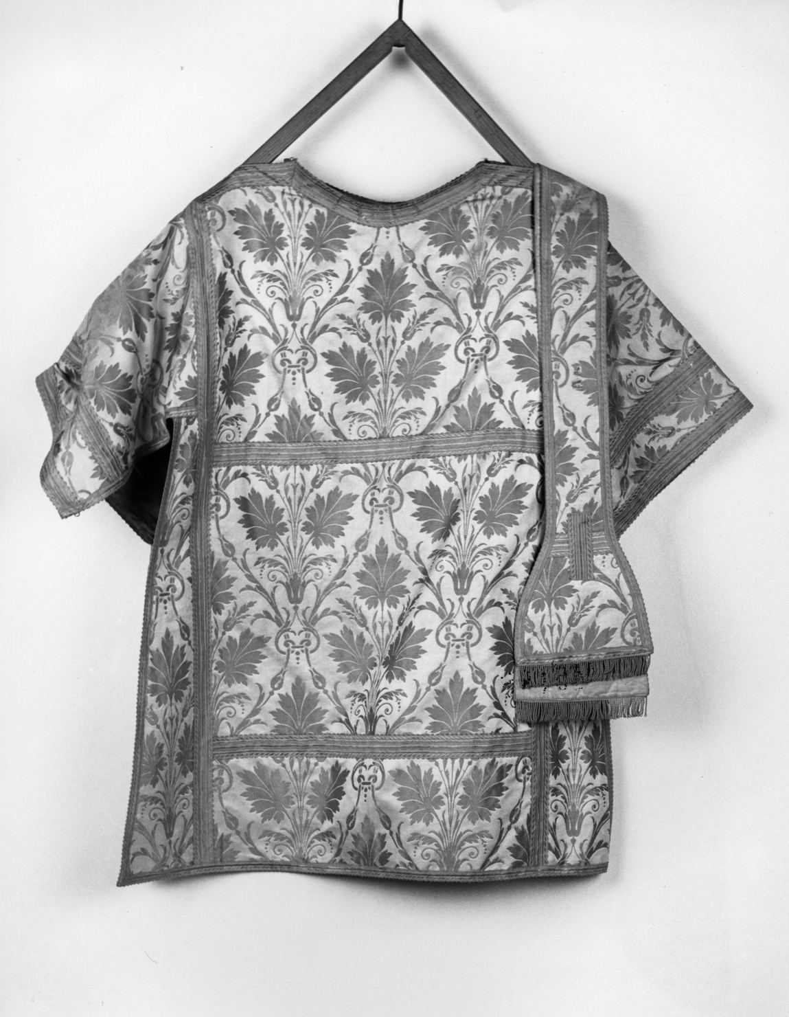 tunicella, serie - manifattura italiana (seconda metà sec. XIX)