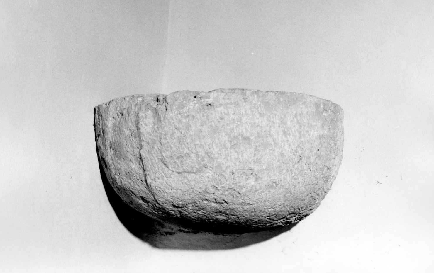 acquasantiera, opera isolata - bottega toscana (sec. XVI)