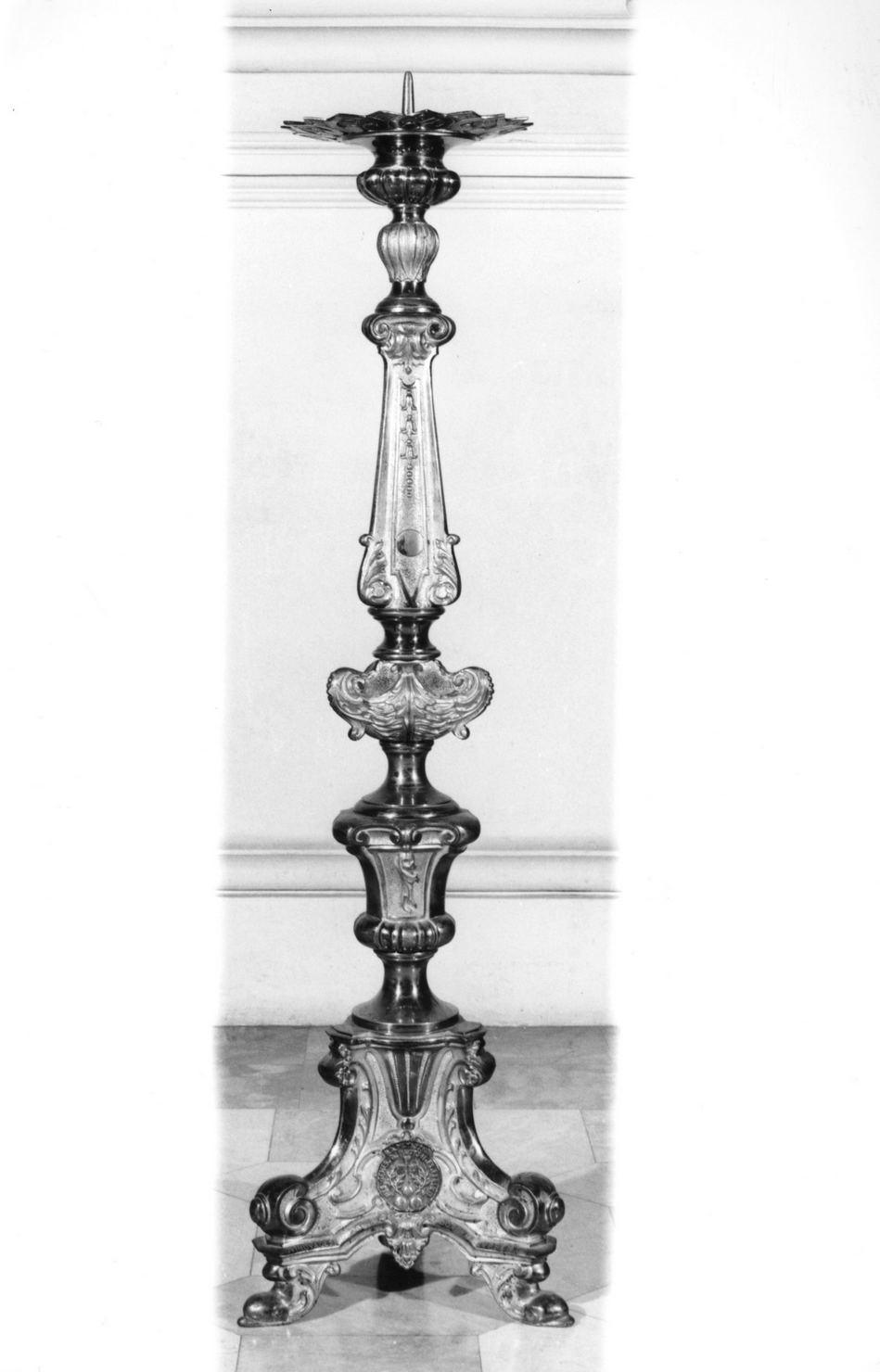 candeliere d'altare, serie - bottega toscana (prima metà sec. XIX)