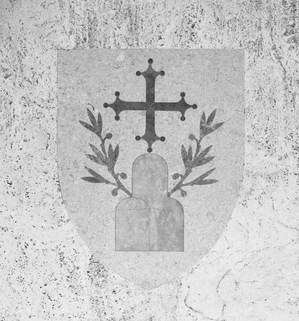 stemma dell'Abbazia di Monteoliveto Maggiore (decorazione a intarsio, elemento d'insieme) - bottega toscana (prima metà sec. XX)