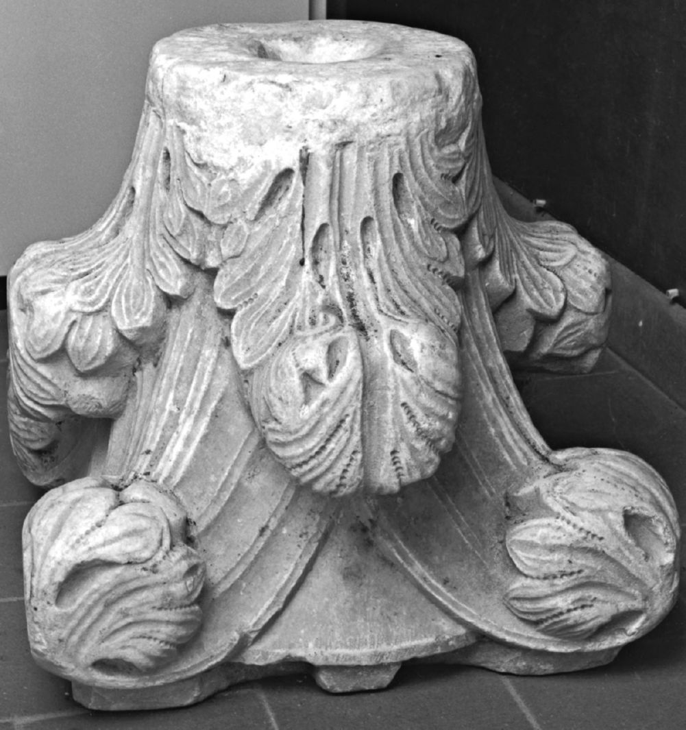 capitello - bottega toscana (sec. XVIII)