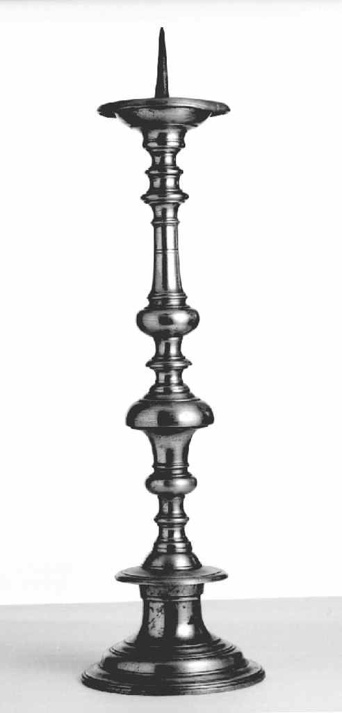 candeliere d'altare, serie - produzione toscana (sec. XVIII)