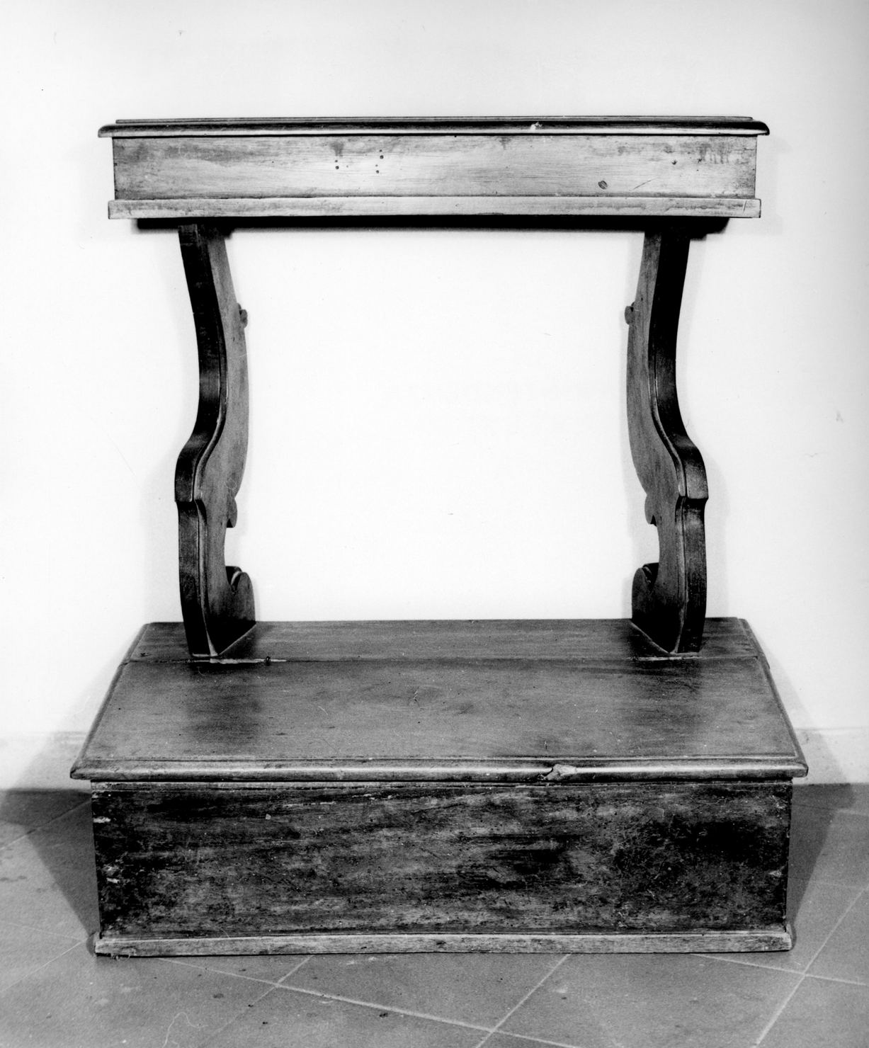 inginocchiatoio - bottega toscana (sec. XIX)