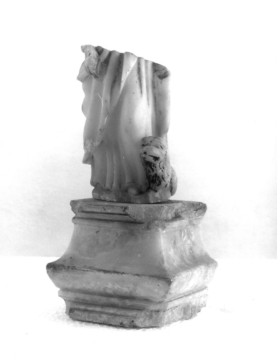 San Michele Arcangelo combatte il drago (statuetta, frammento) - ambito senese (sec. XVII)