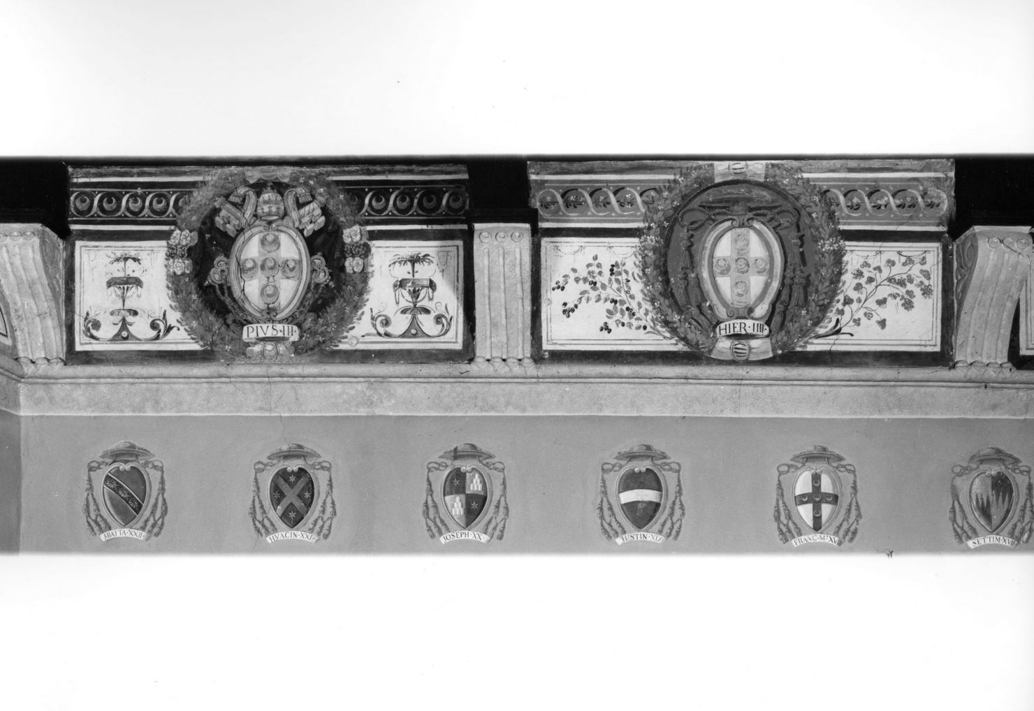 dipinto, complesso decorativo - ambito senese (sec. XVI)