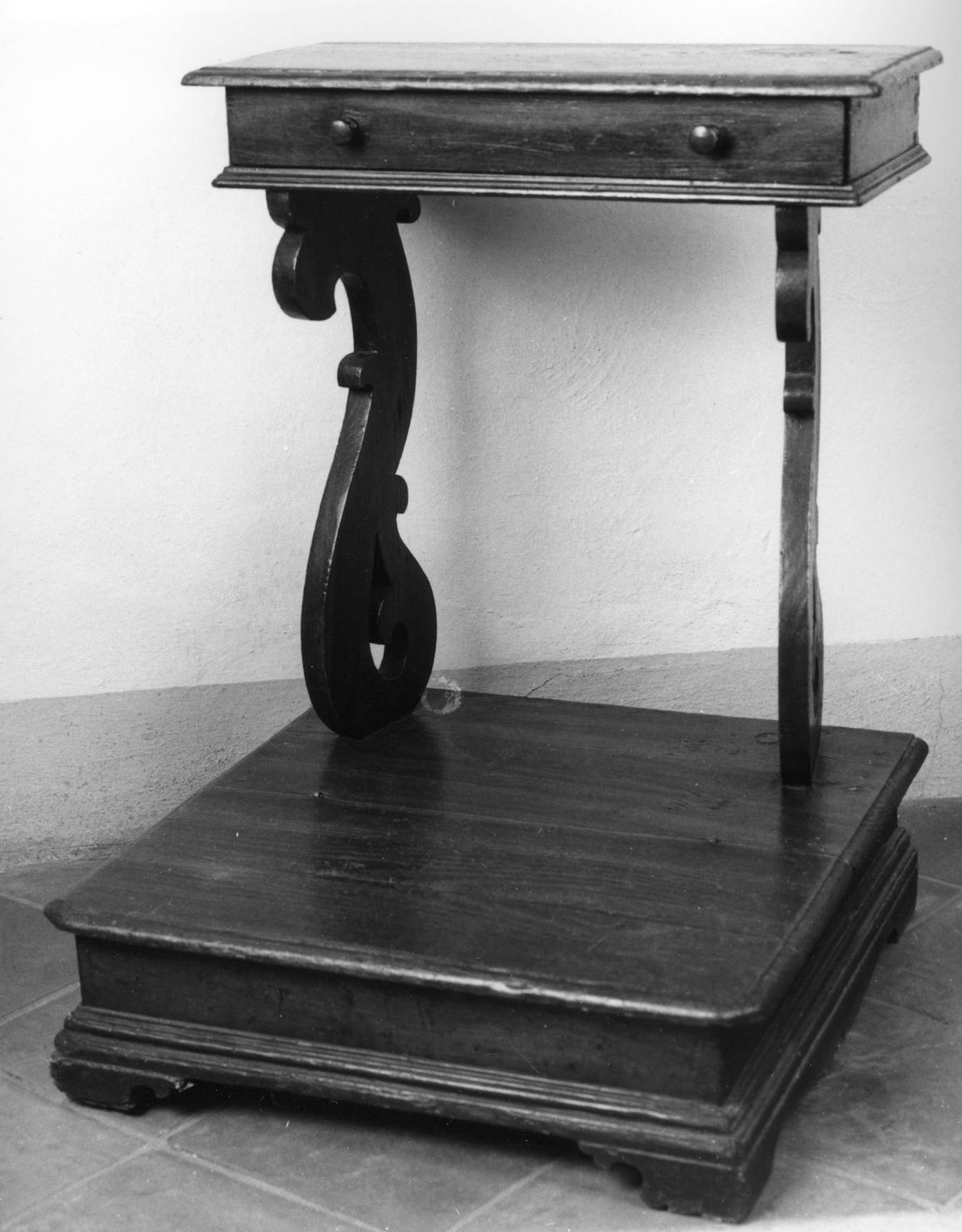 inginocchiatoio - produzione toscana (seconda metà sec. XIX)