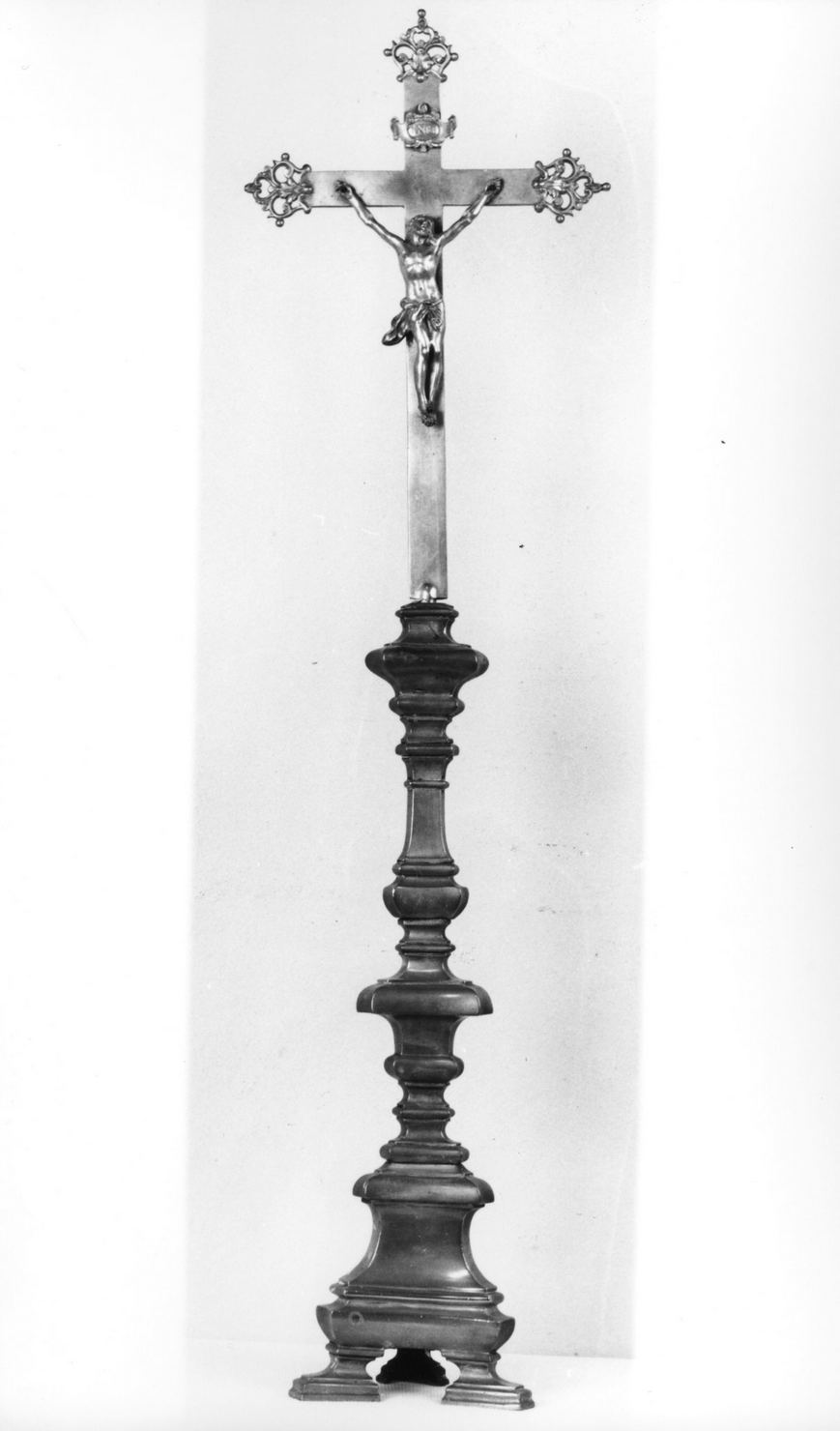 Cristo crocifisso (croce d'altare) - produzione toscana (seconda metà sec. XVIII)