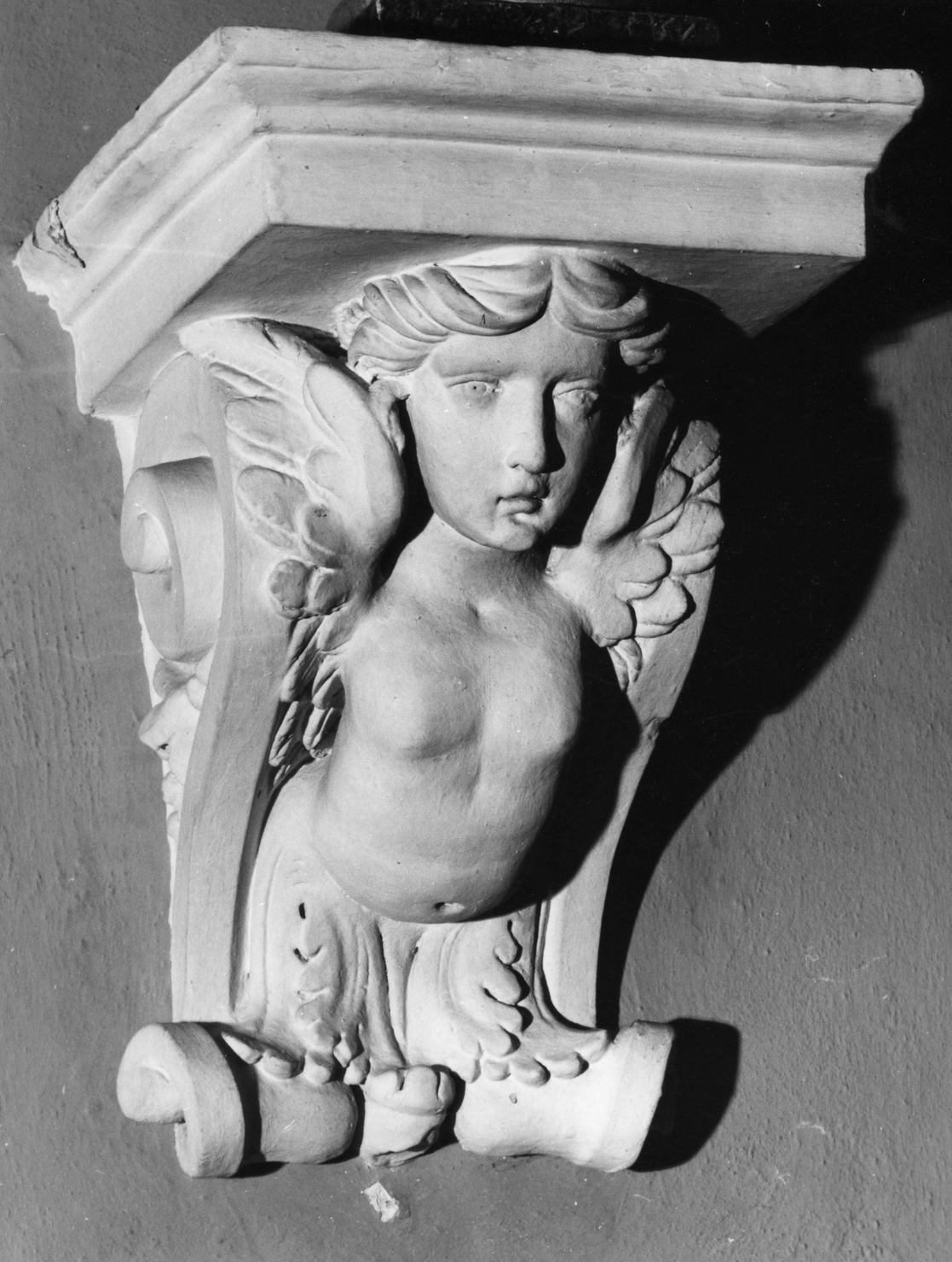 mensola, serie - manifattura senese (seconda metà sec. XVII)