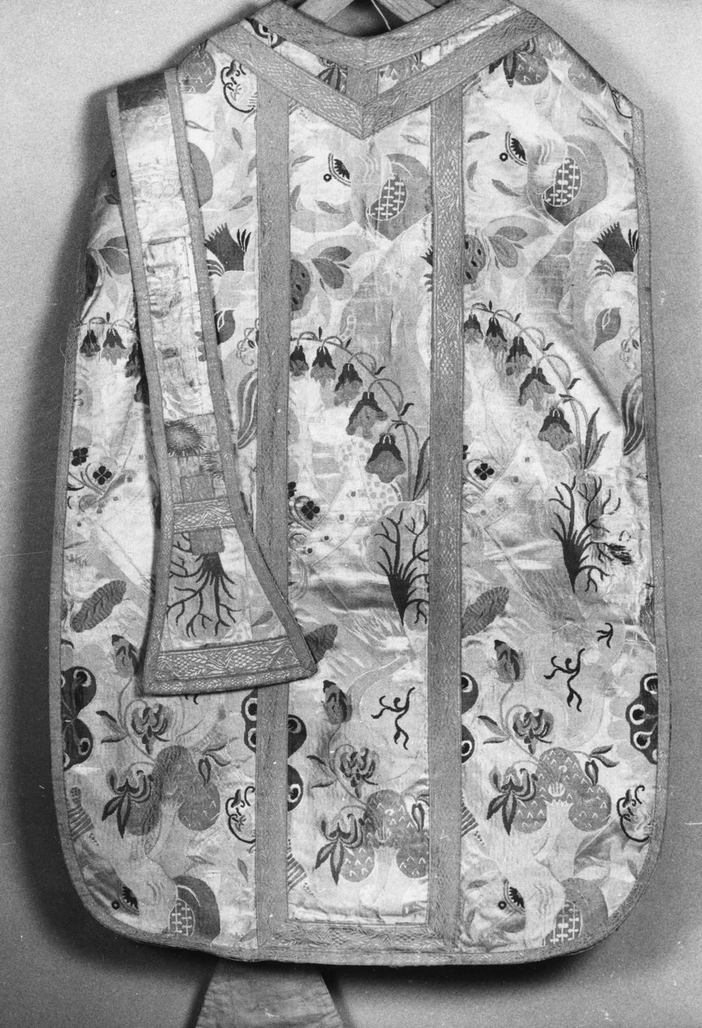 motivi decorativi vegetali (pianeta, elemento d'insieme) - manifattura italiana (sec. XIX)