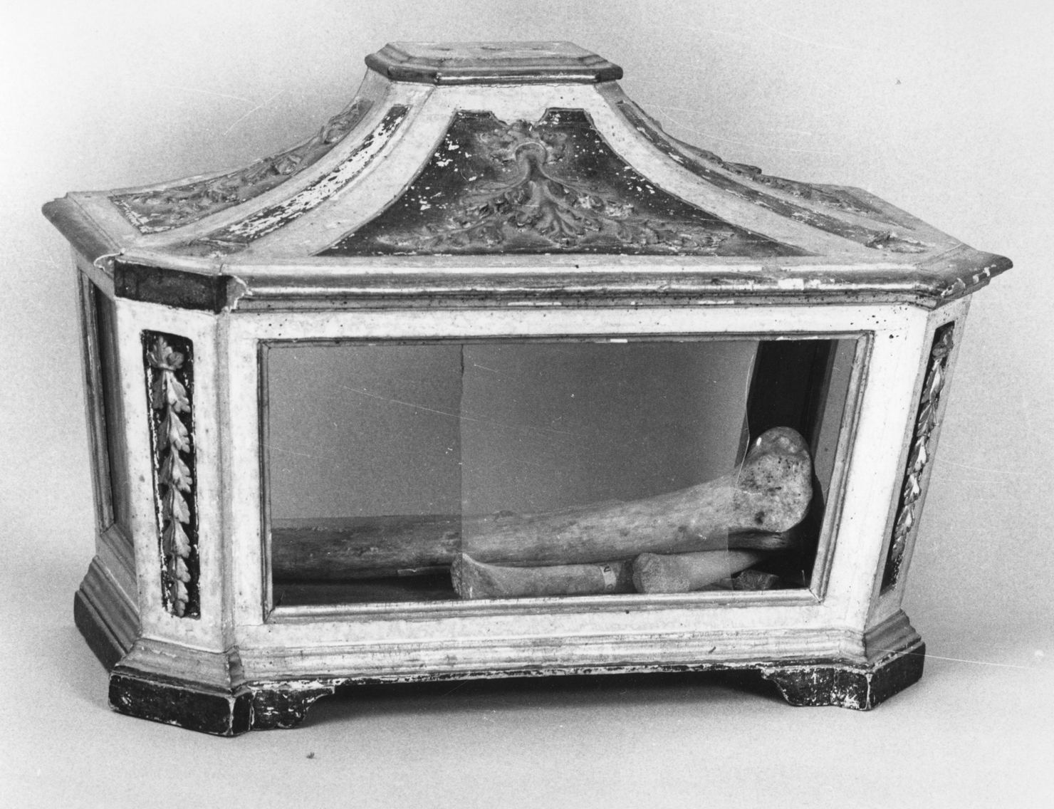 reliquiario a teca - a urna - bottega toscana (fine/inizio secc. XVIII/ XIX)