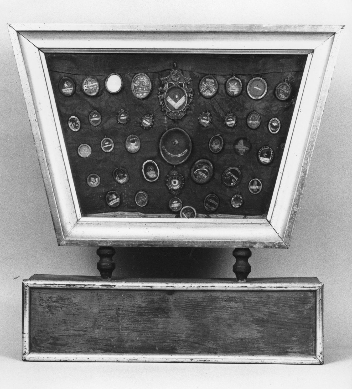 reliquiario - a tabella - bottega toscana (fine/inizio secc. XVIII/ XIX)