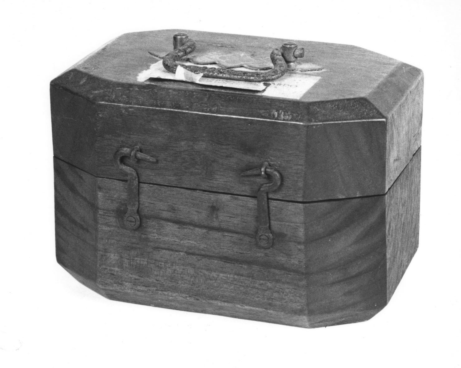 custodia - dei vasi per la riserva degli oli santi - bottega toscana (sec. XVIII)