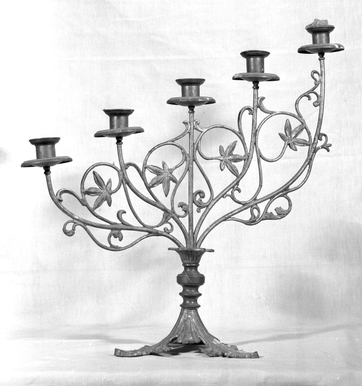 candelabro, serie - bottega toscana (prima metà sec. XX)