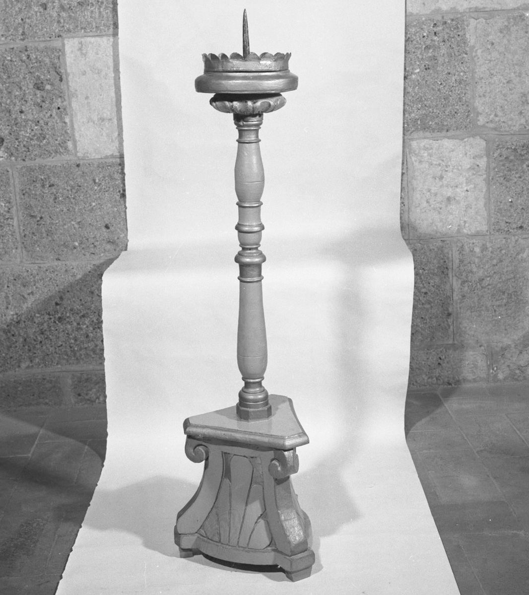 candelabro - bottega toscana (prima metà sec. XIX)