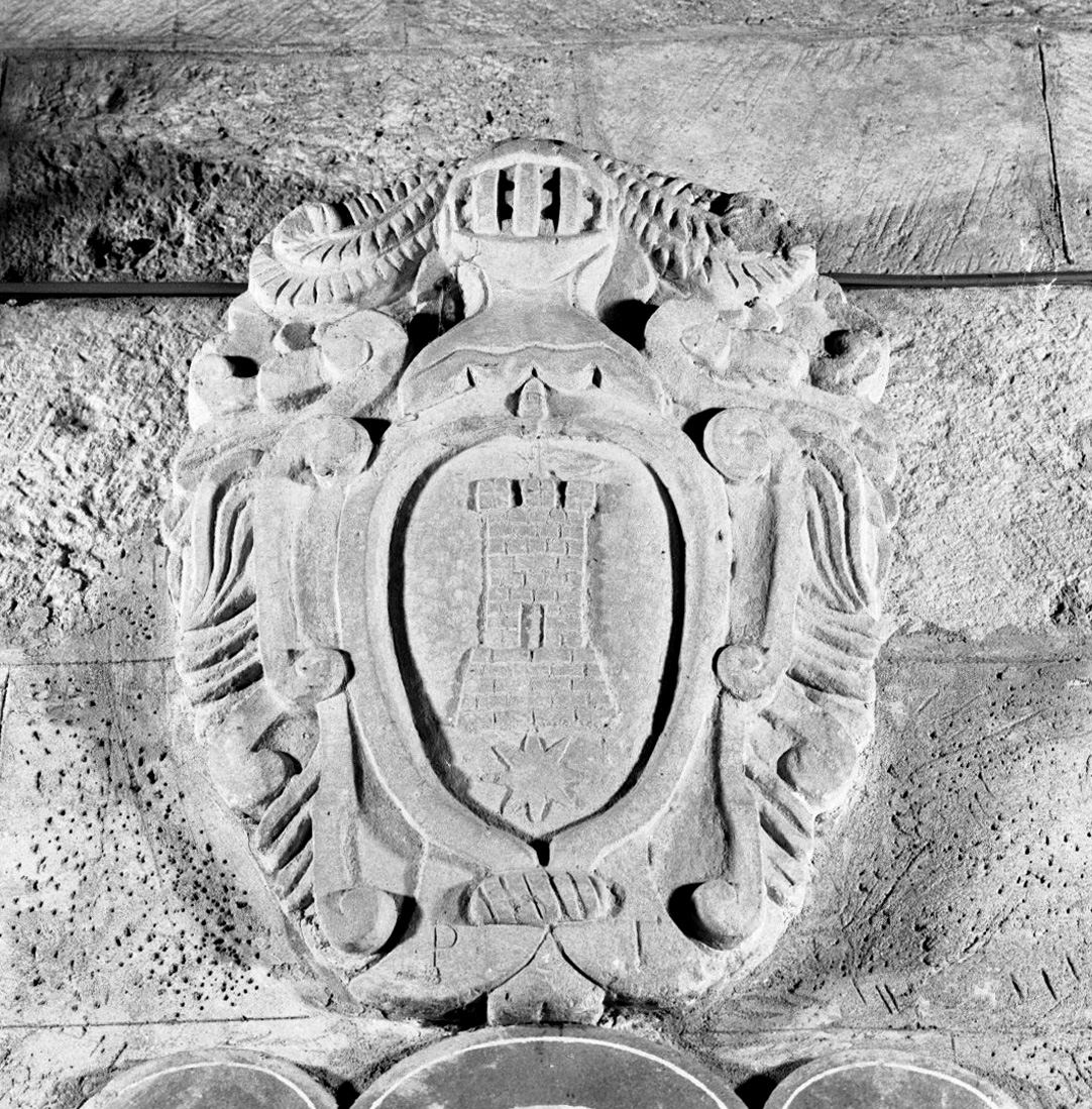 stemma gentilizio della famiglia Torrani (rilievo) - bottega toscana (sec. XVIII)