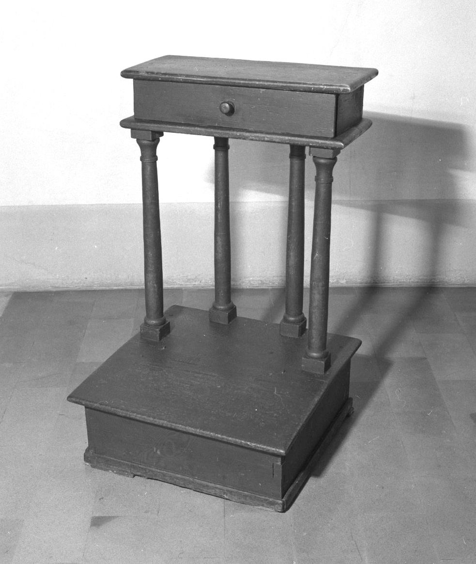 inginocchiatoio - bottega toscana (sec. XIX)