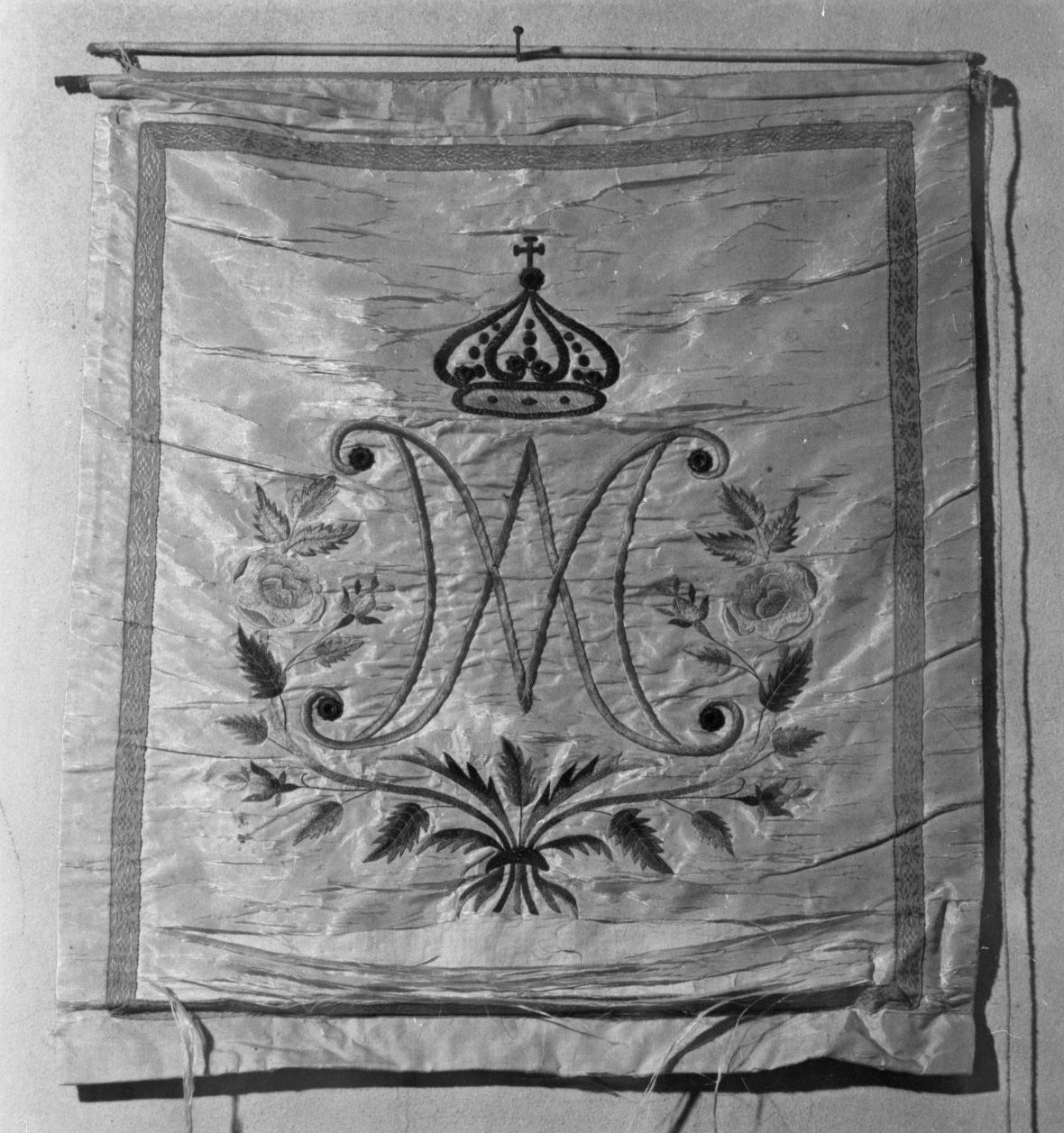 monogramma mariano (tendina) - manifattura toscana (sec. XIX)