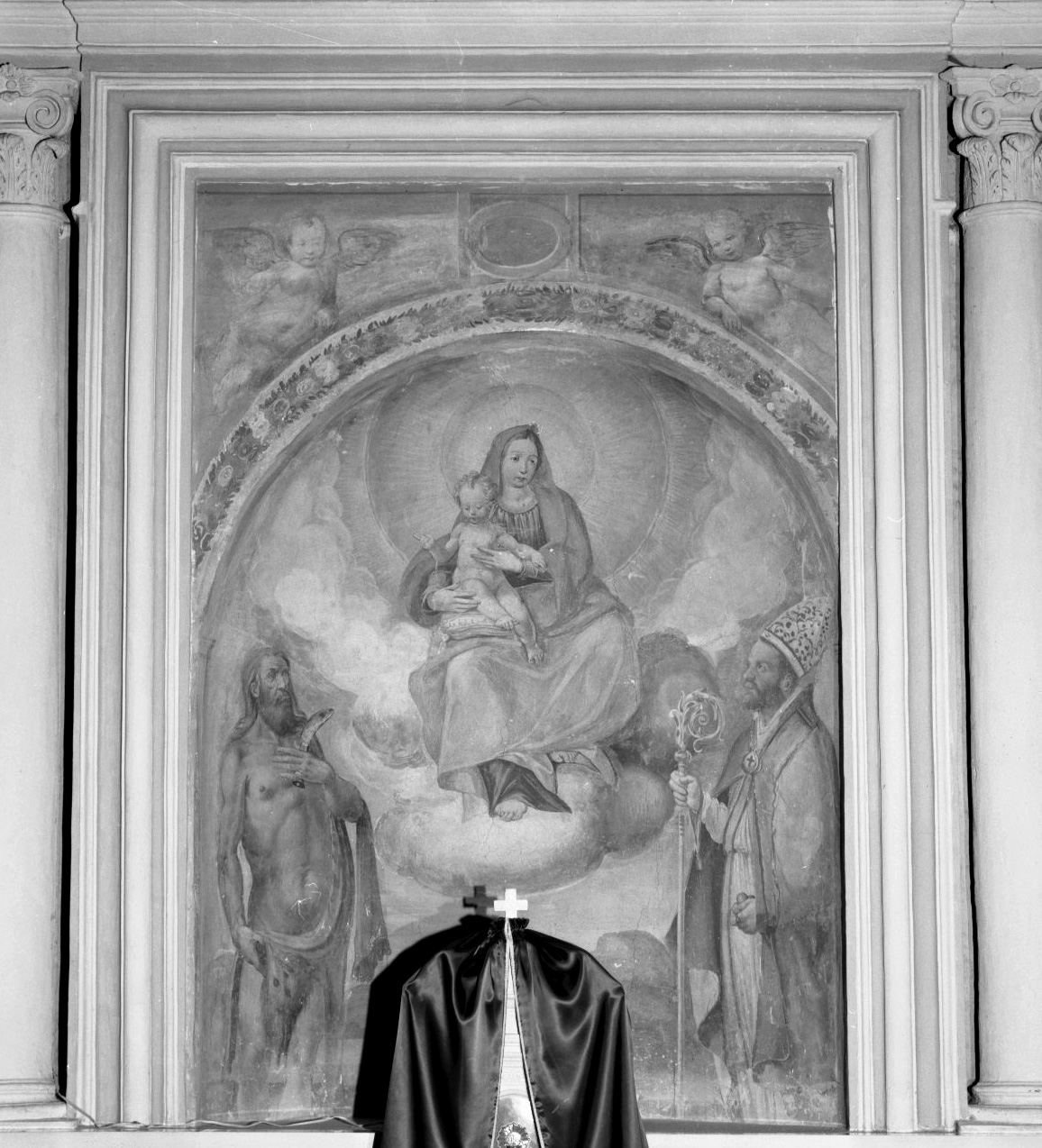 Madonna con Bambino tra San Nicola di Bari e San Bartolomeo (dipinto) - ambito italiano (sec. XVII)