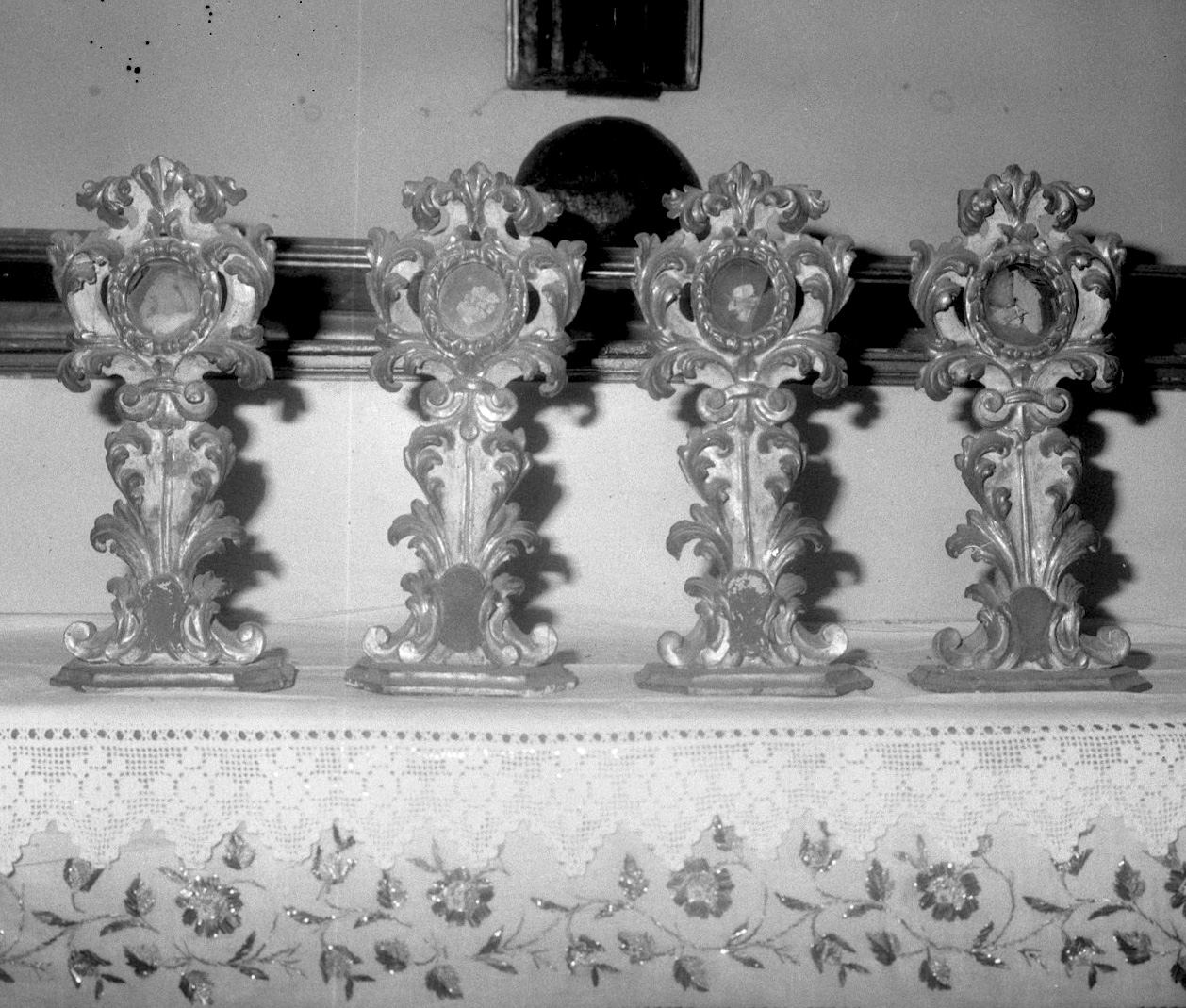 reliquiario - a ostensorio, serie - bottega toscana (metà sec. XVIII)