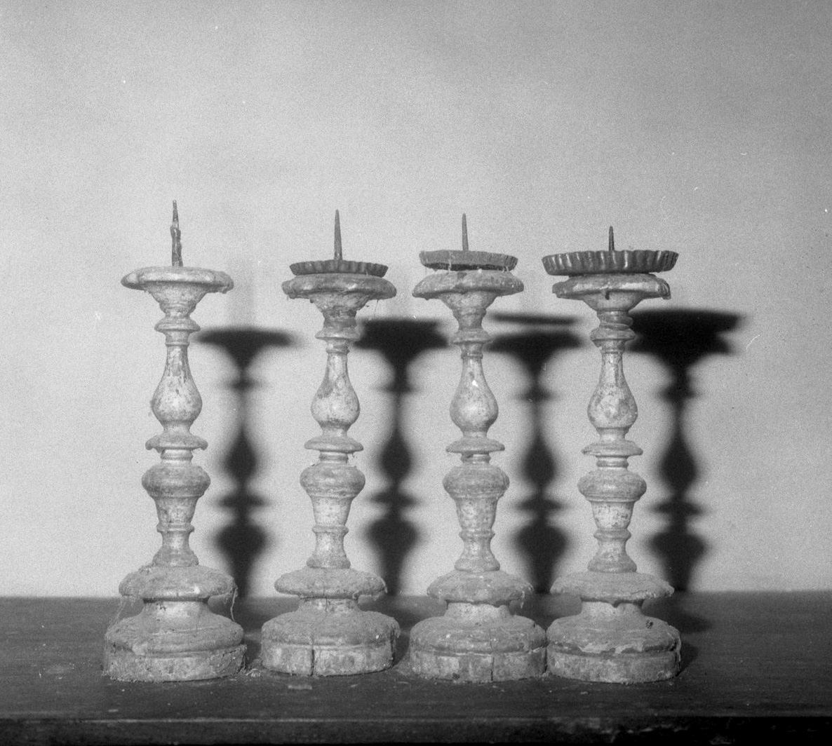 candeliere d'altare, serie - bottega toscana (secc. XVIII/ XIX)