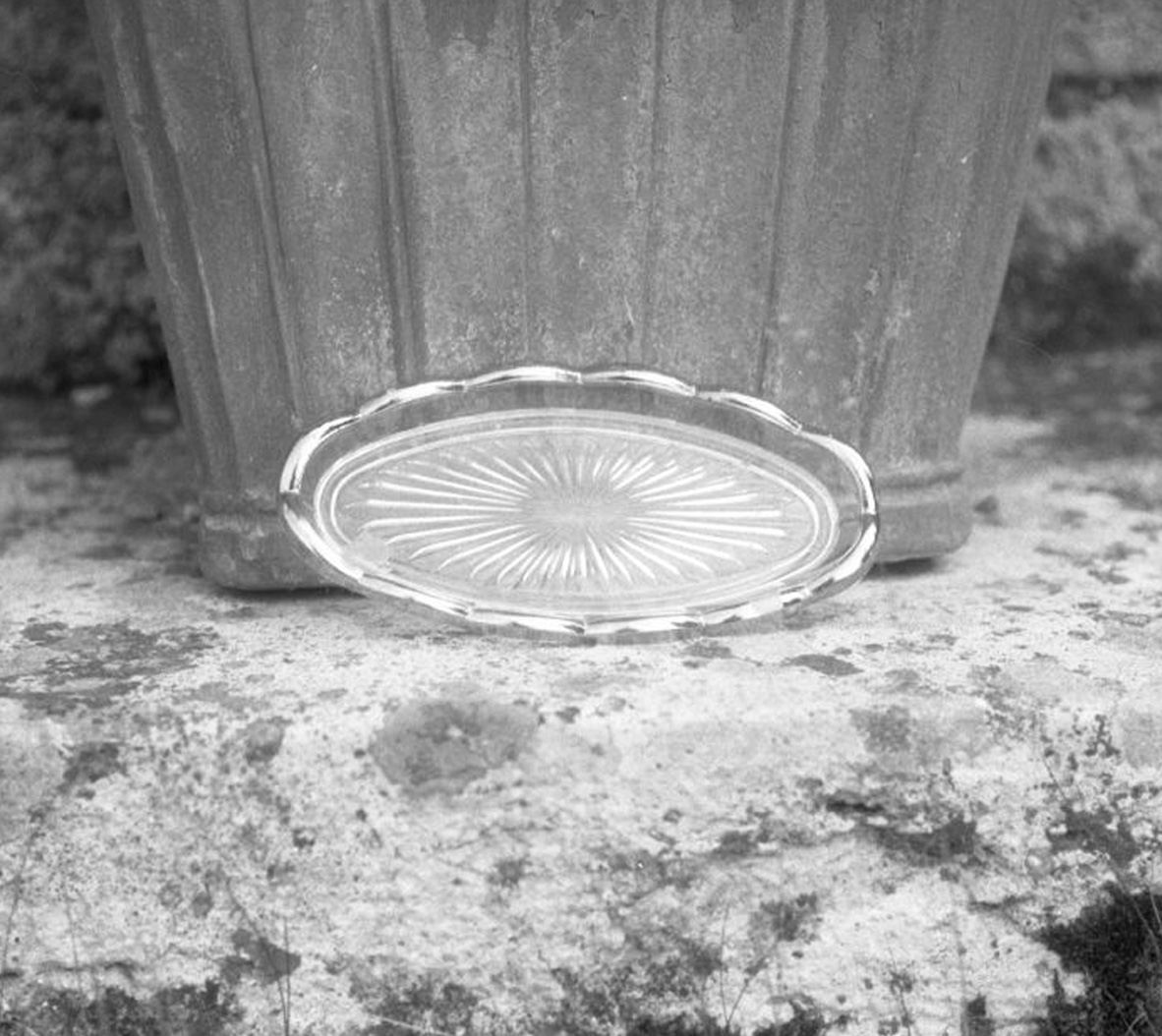 vassoio porta ampolline - bottega toscana (prima metà sec. XX)