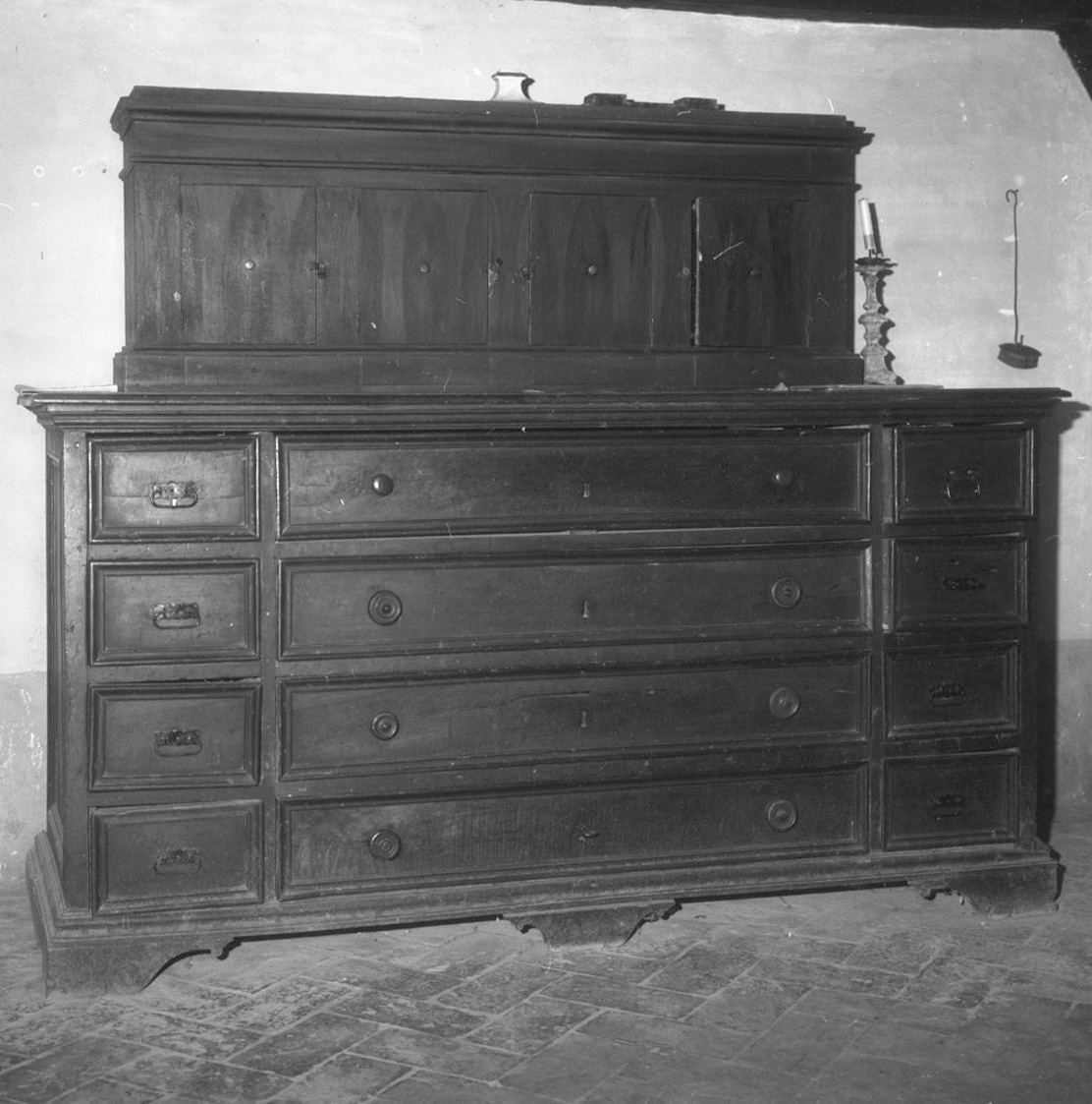 cassettone - bottega toscana (sec. XVIII)