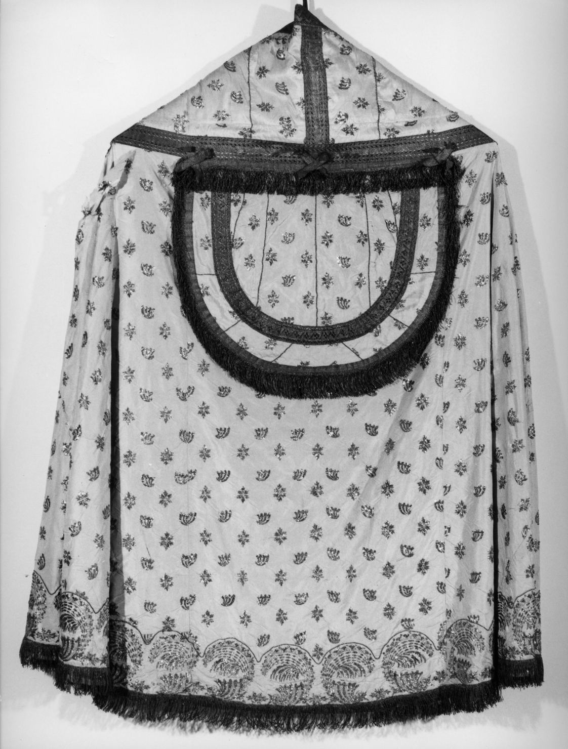 piviale - manifattura italiana (prima metà sec. XVII)