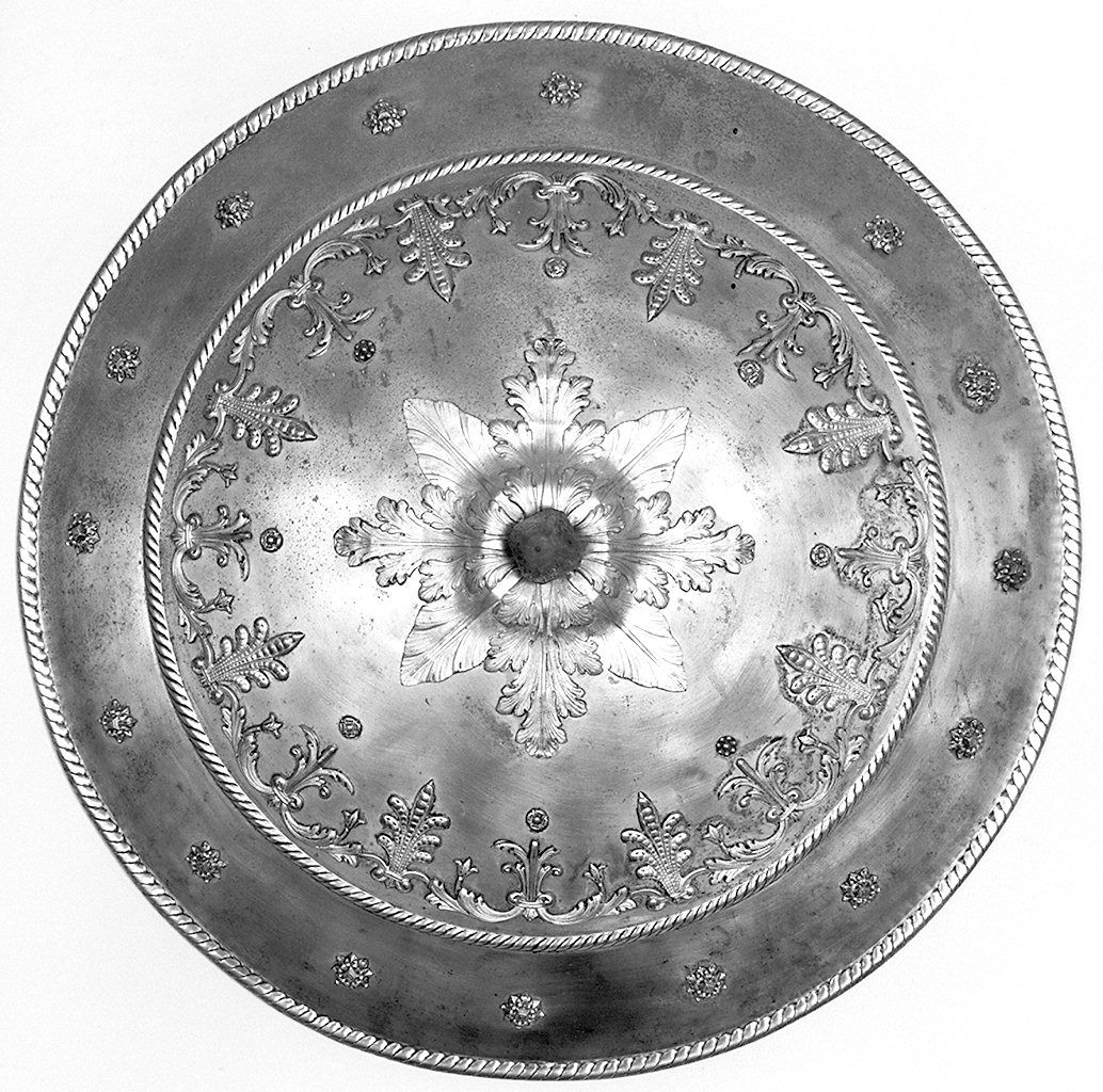 scudo, elemento d'insieme di Ceccherelli Gaetano, Briganti Florindo (sec. XX)