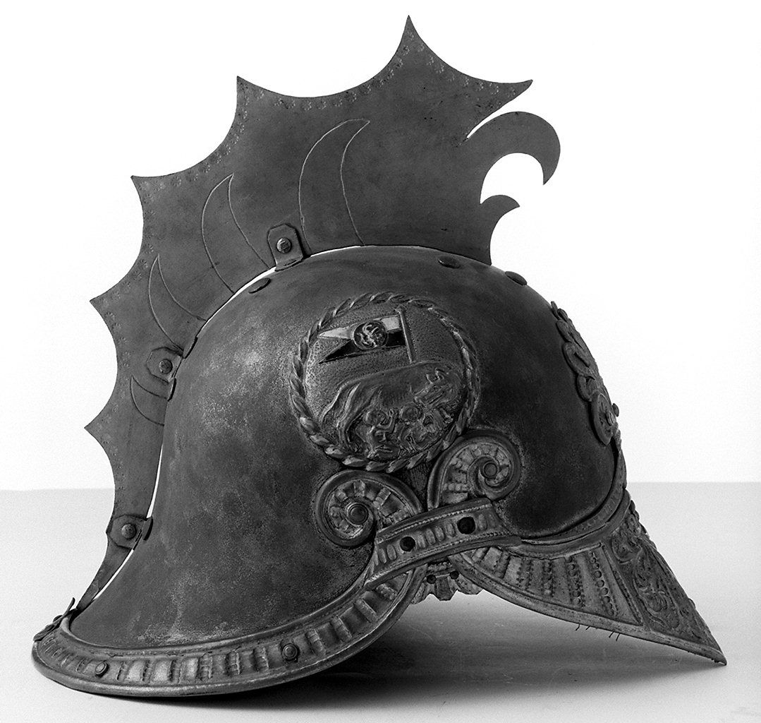 stemma della contrada della Lupa (elmo, elemento d'insieme) di Mazzanti Eugenio (sec. XX)