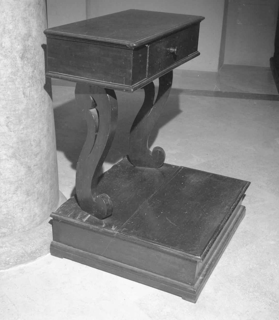 inginocchiatoio - bottega toscana (sec. XIX)