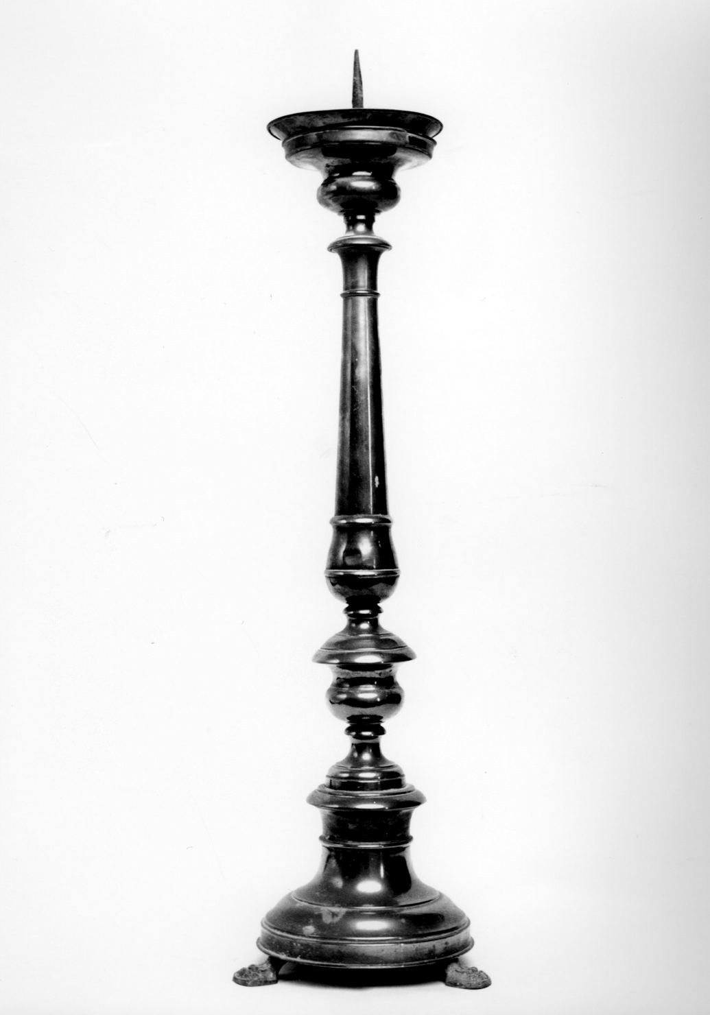 candeliere, opera isolata - bottega toscana (sec. XVIII)