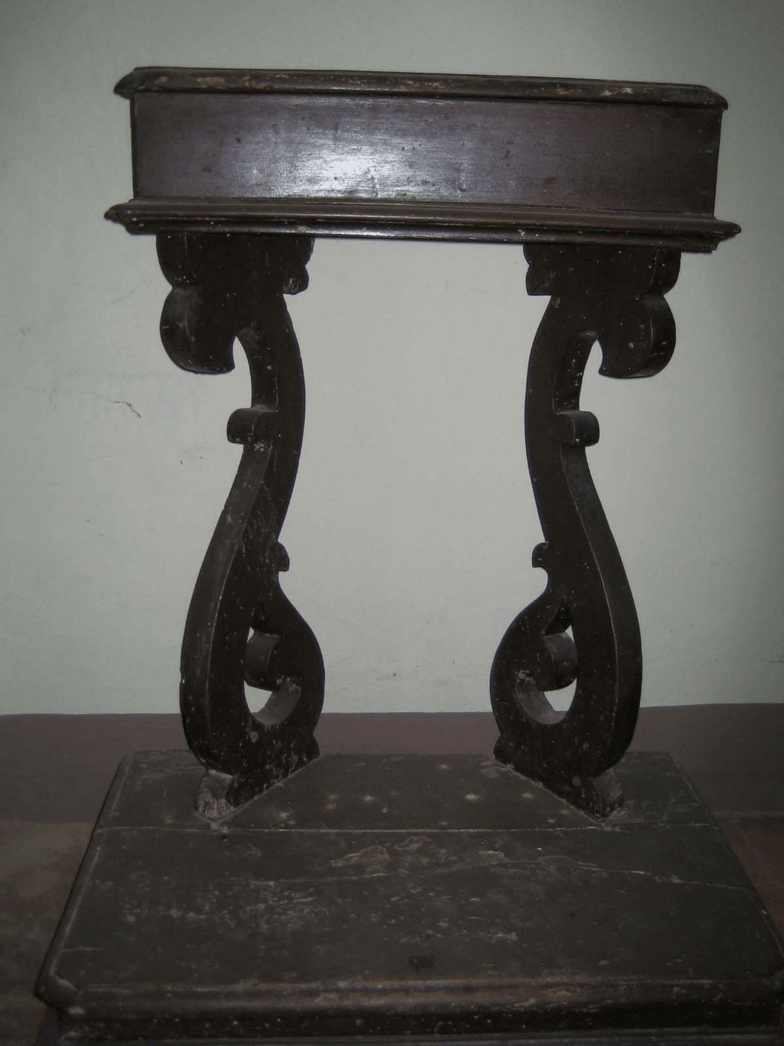 inginocchiatoio - a montanti sagomati - bottega senese (metà sec. XIX)