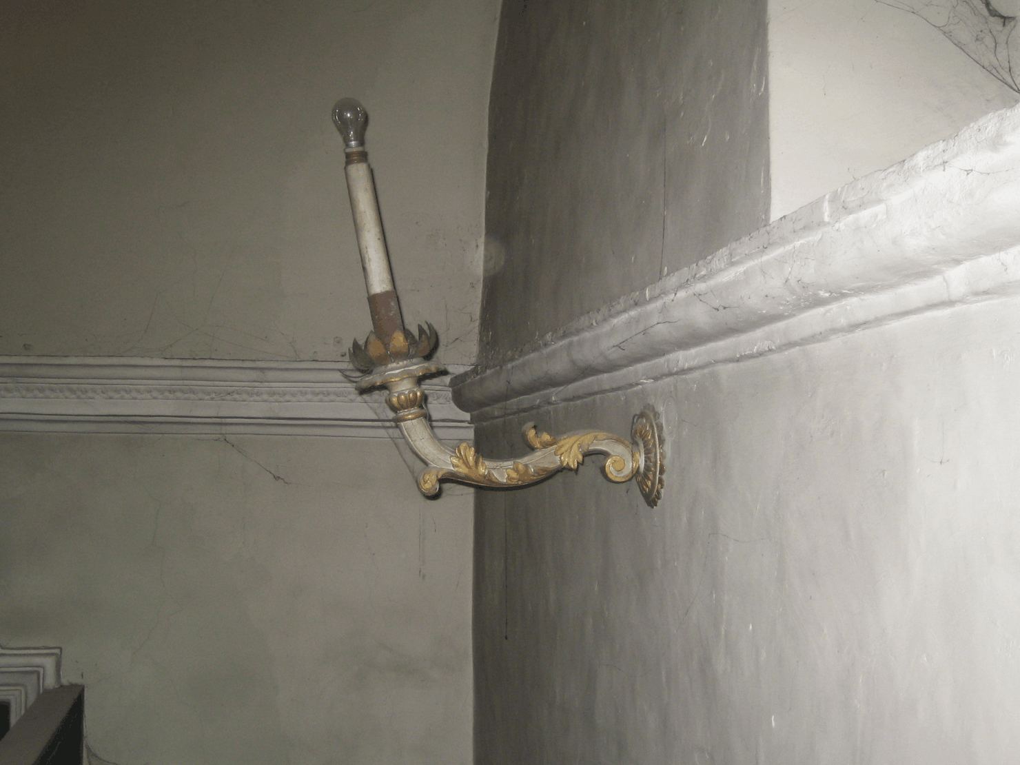 candeliere da parete di chiesa - bottega toscana (sec. XIX)