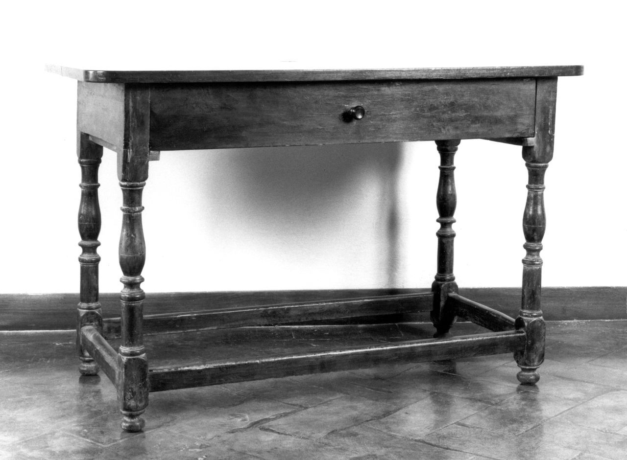 tavolo - bottega toscana (prima metà sec. XX)