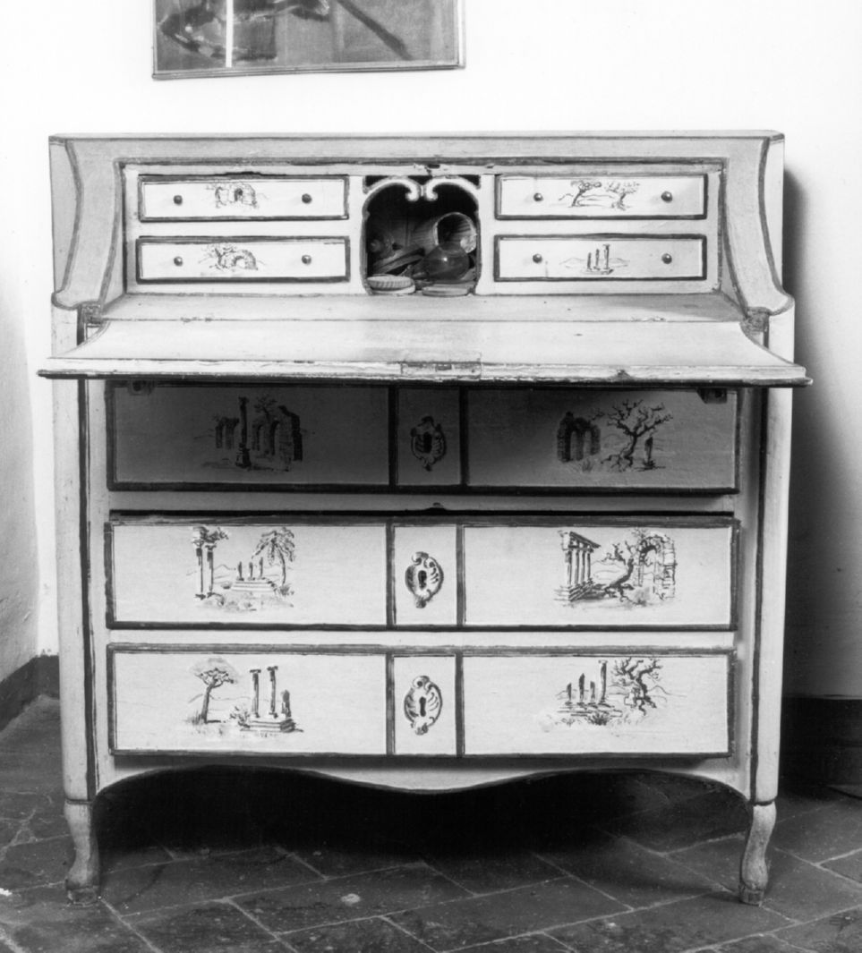 cassettone - bottega toscana (seconda metà sec. XVIII)