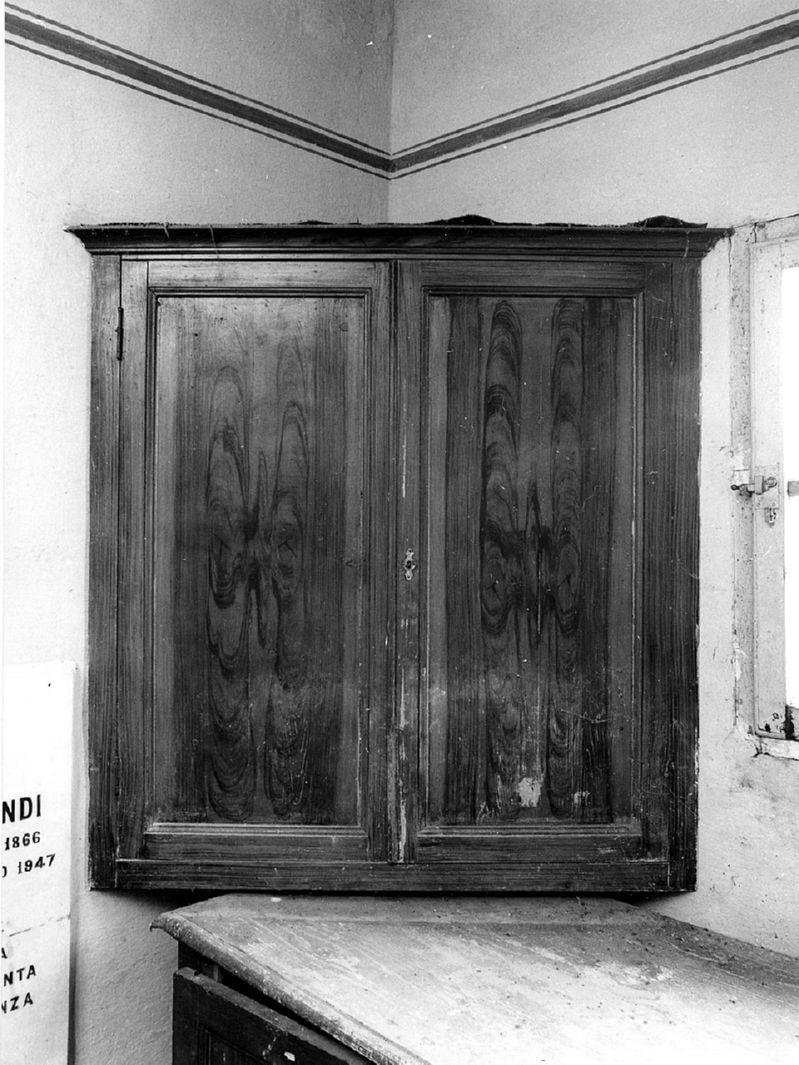 mobile - bottega toscana (prima metà sec. XX)