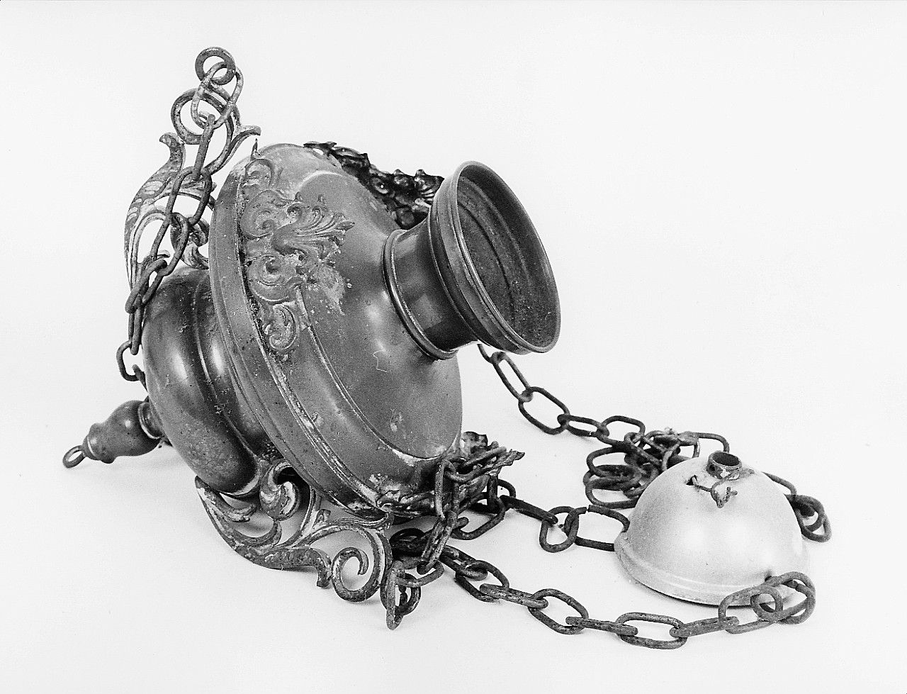 lampada pensile - produzione toscana (seconda metà sec. XIX)