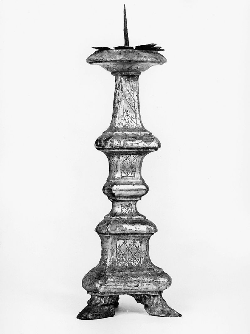 candeliere d'altare, serie - produzione toscana (seconda metà sec. XVIII)