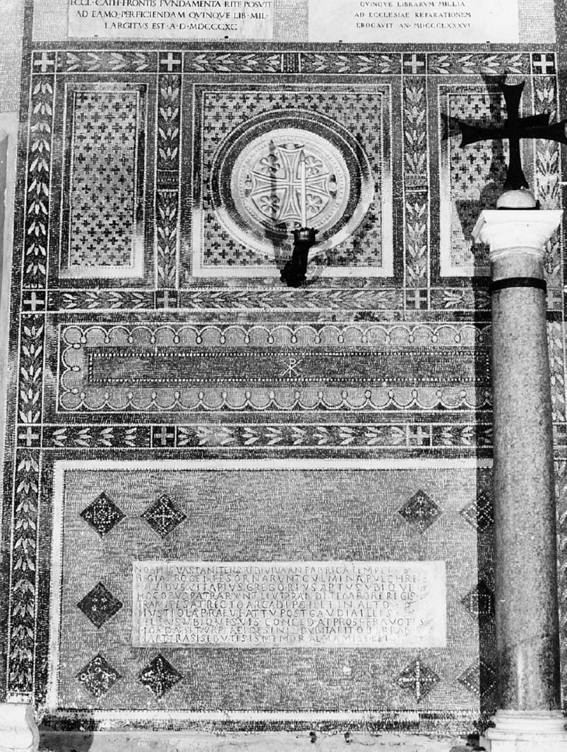 candeliere di consacrazione, serie - produzione toscana (fine/inizio secc. XIX/ XX)