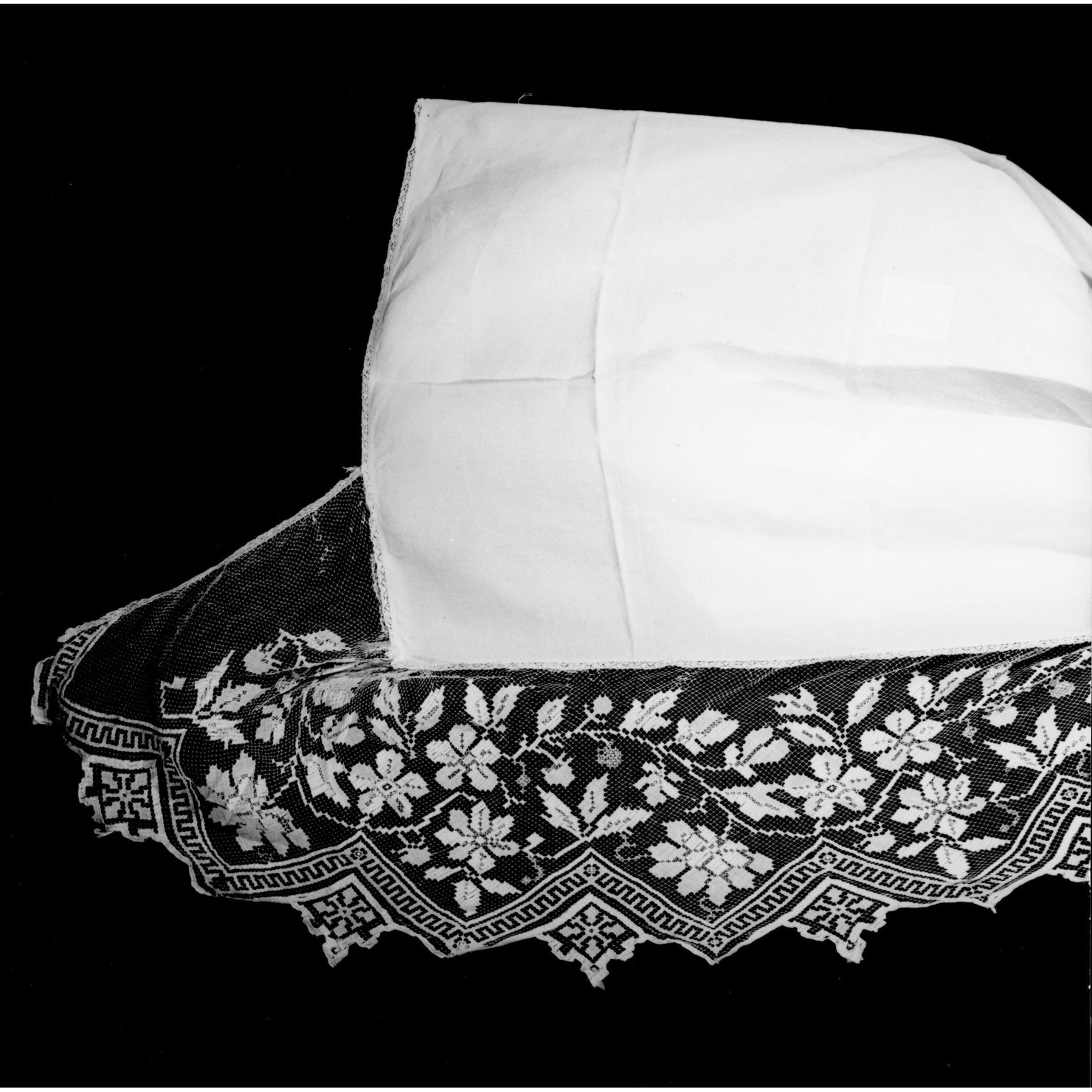 tovaglia d'altare - manifattura toscana (sec. XX)