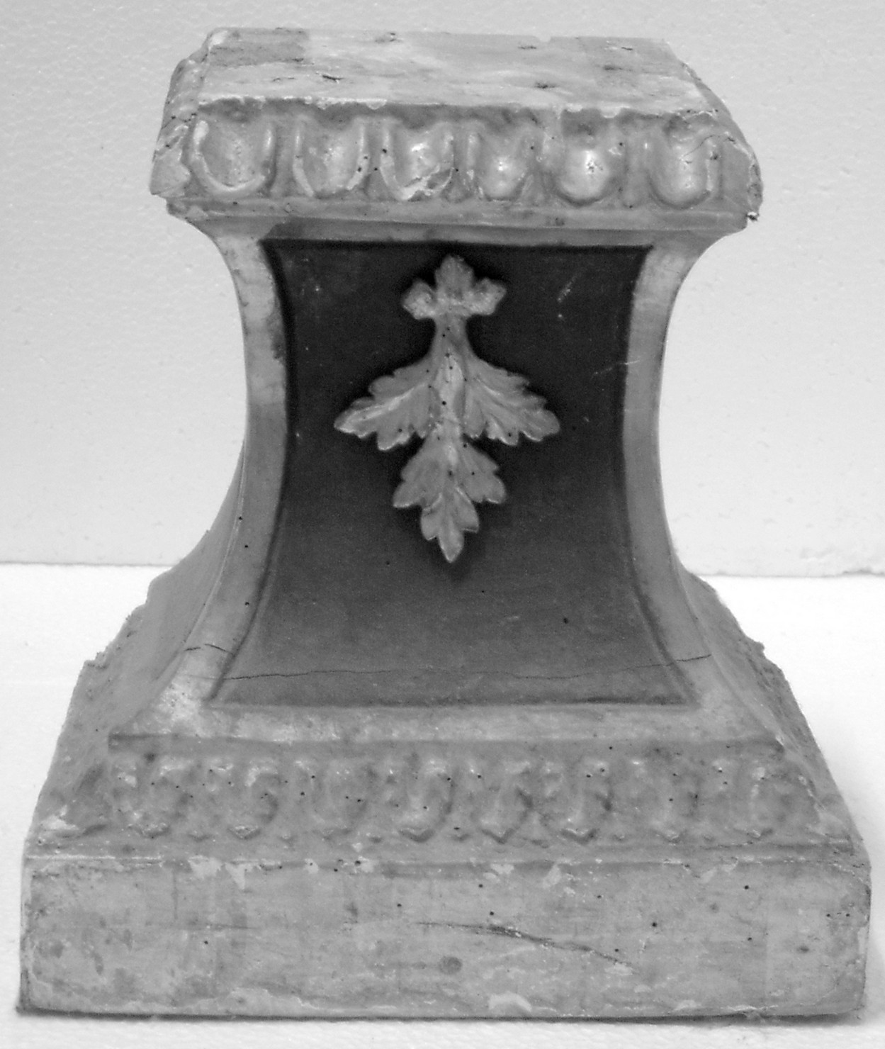 base, serie - bottega toscana (sec. XVIII)