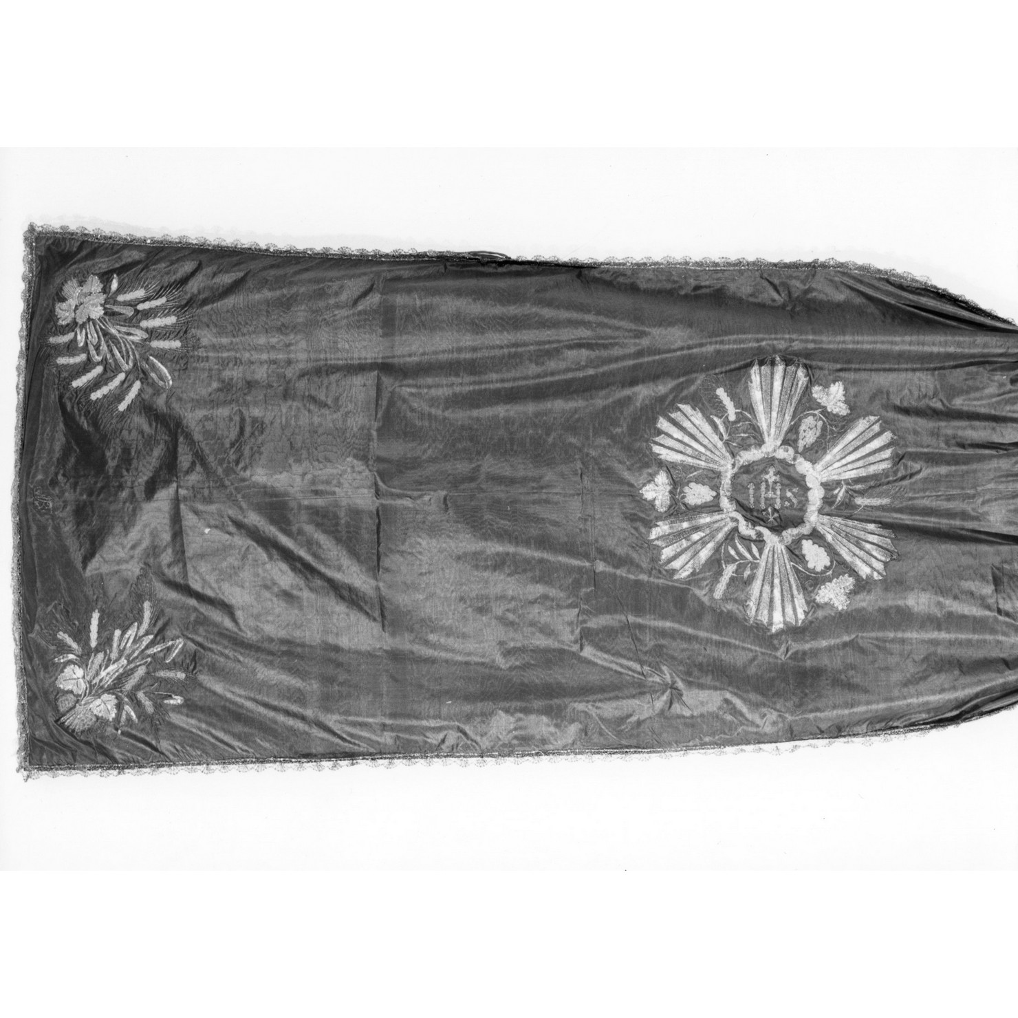 velo omerale - manifattura italiana (sec. XIX)