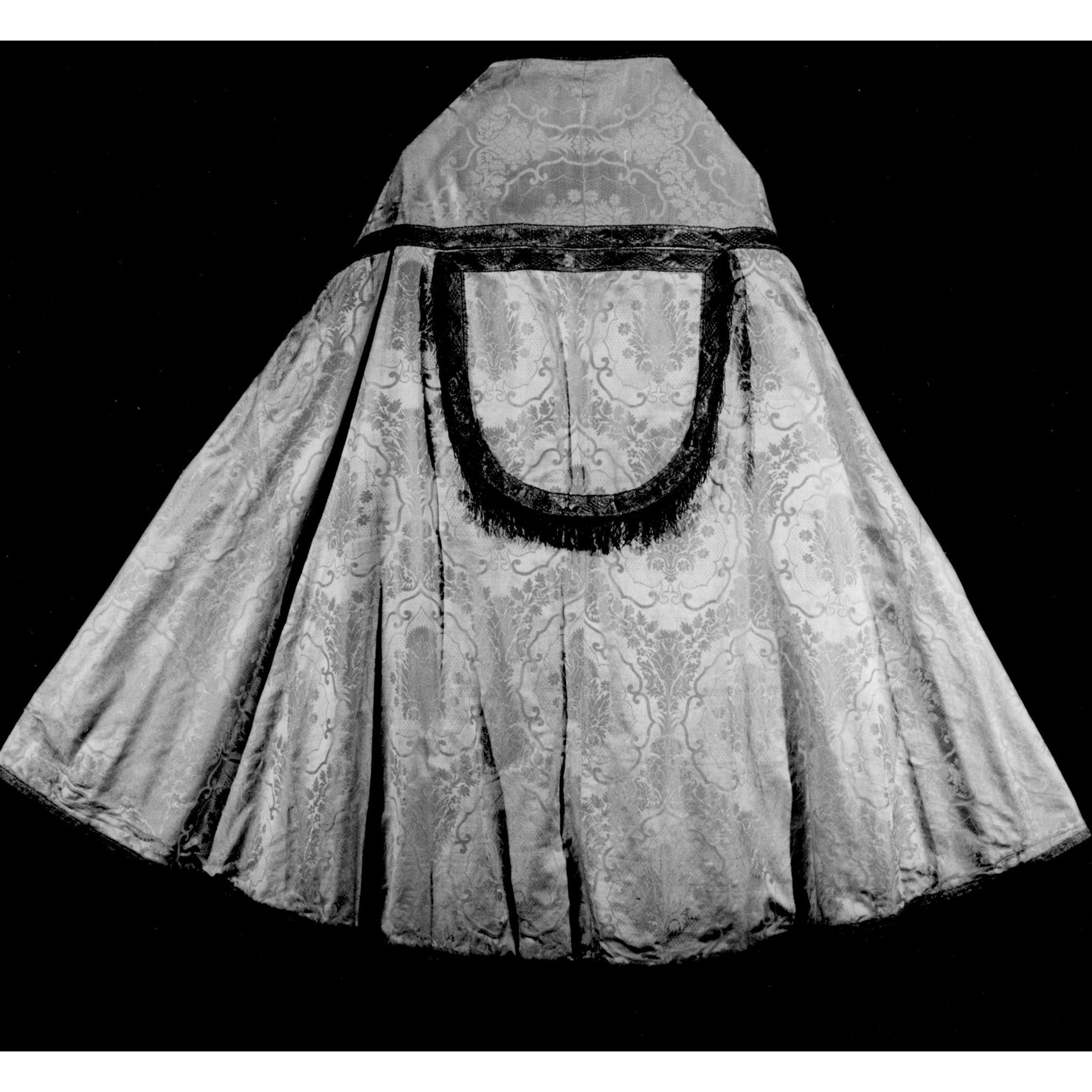 piviale - manifattura italiana (seconda metà sec. XIX)