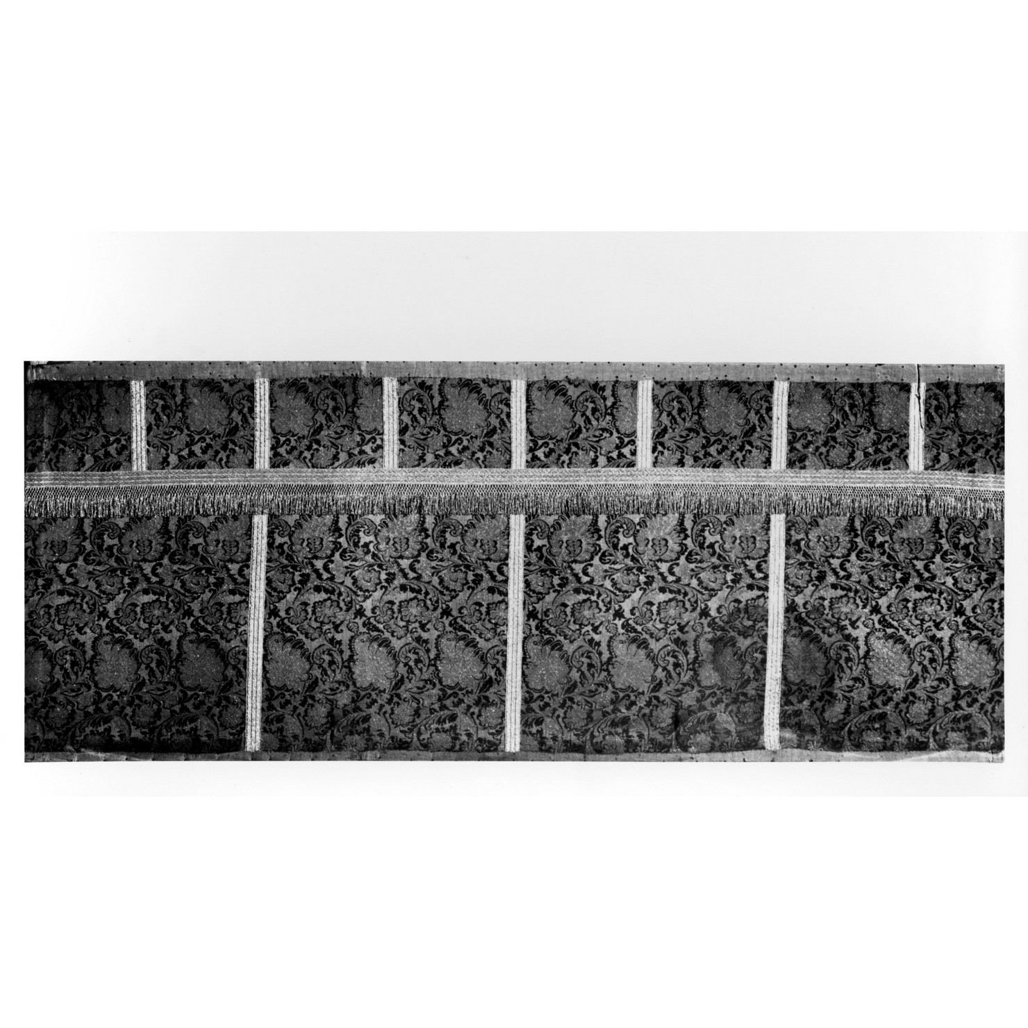 paliotto - manifattura italiana (ultimo quarto sec. XVII)