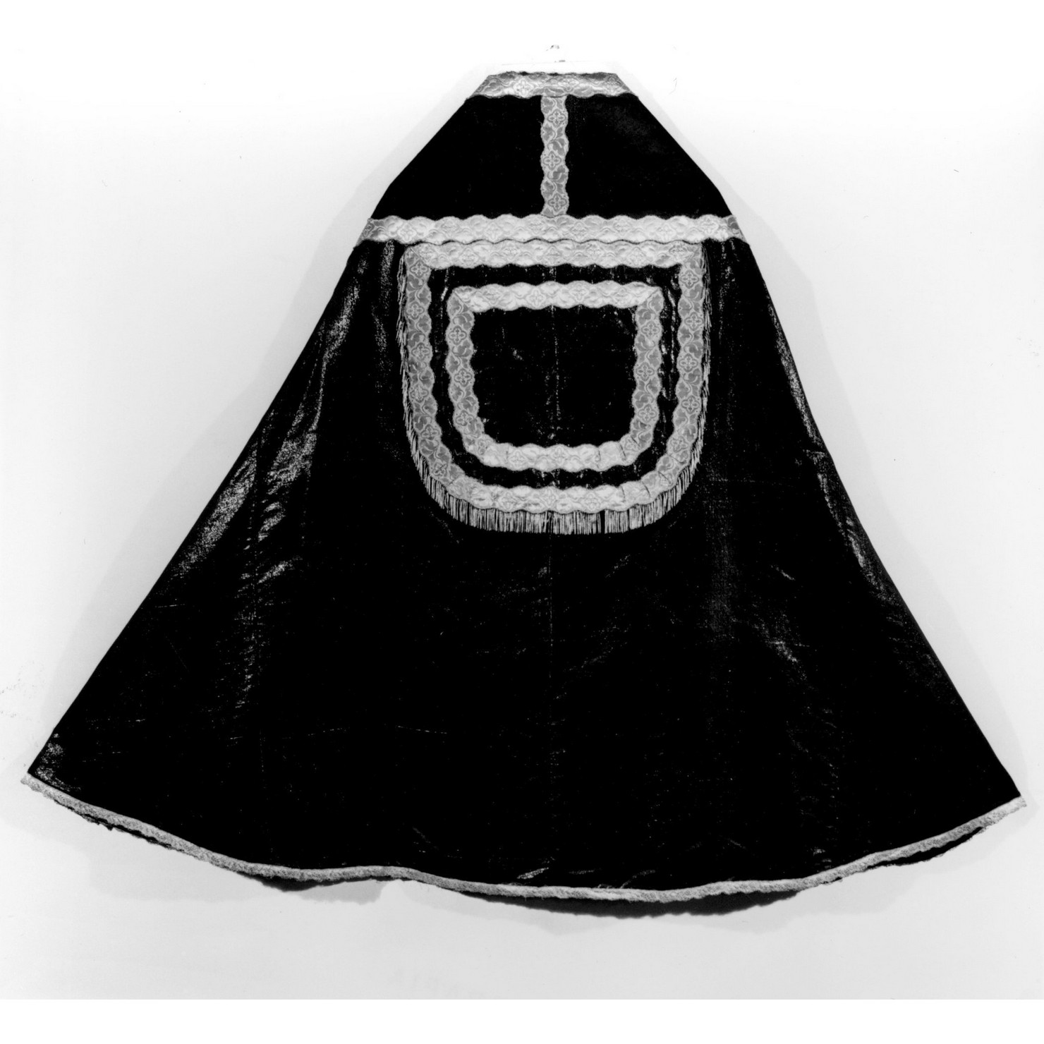 piviale - manifattura italiana (sec. XX)