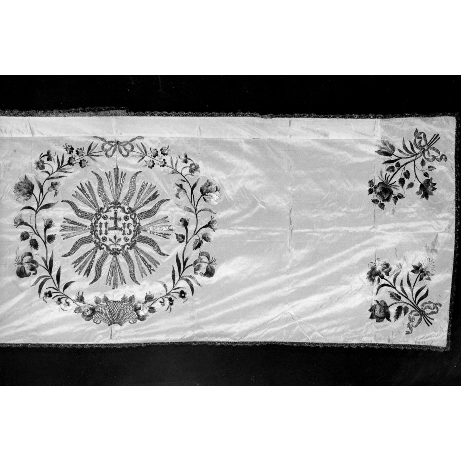 velo omerale - manifattura italiana (prima metà sec. XIX)