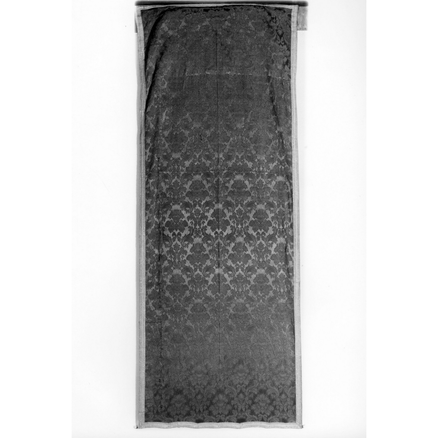 parato da chiesa - manifattura italiana (sec. XIX)